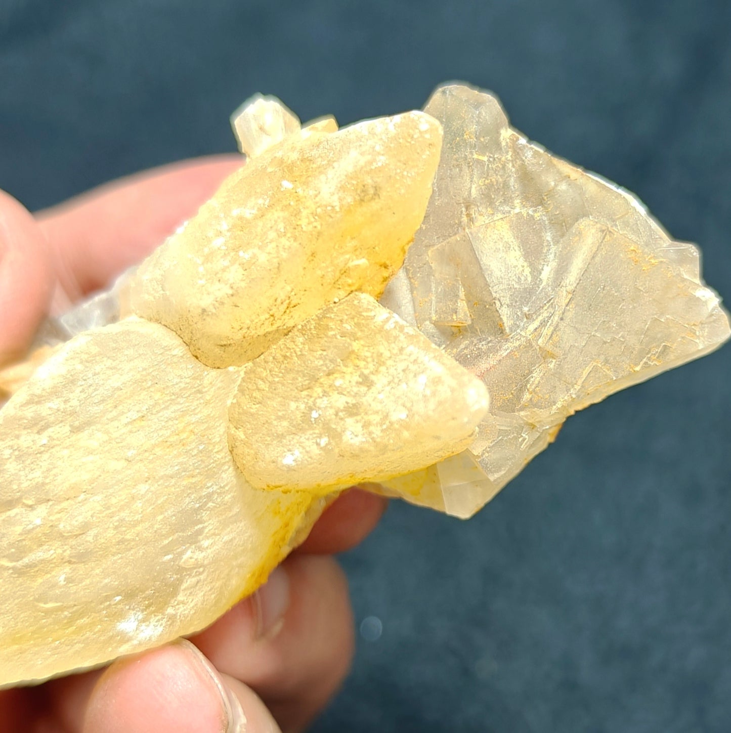 Single beautiful Dogteeth calcite crystals cluster with beautiful terminations with Fluorite combinations 80 grams