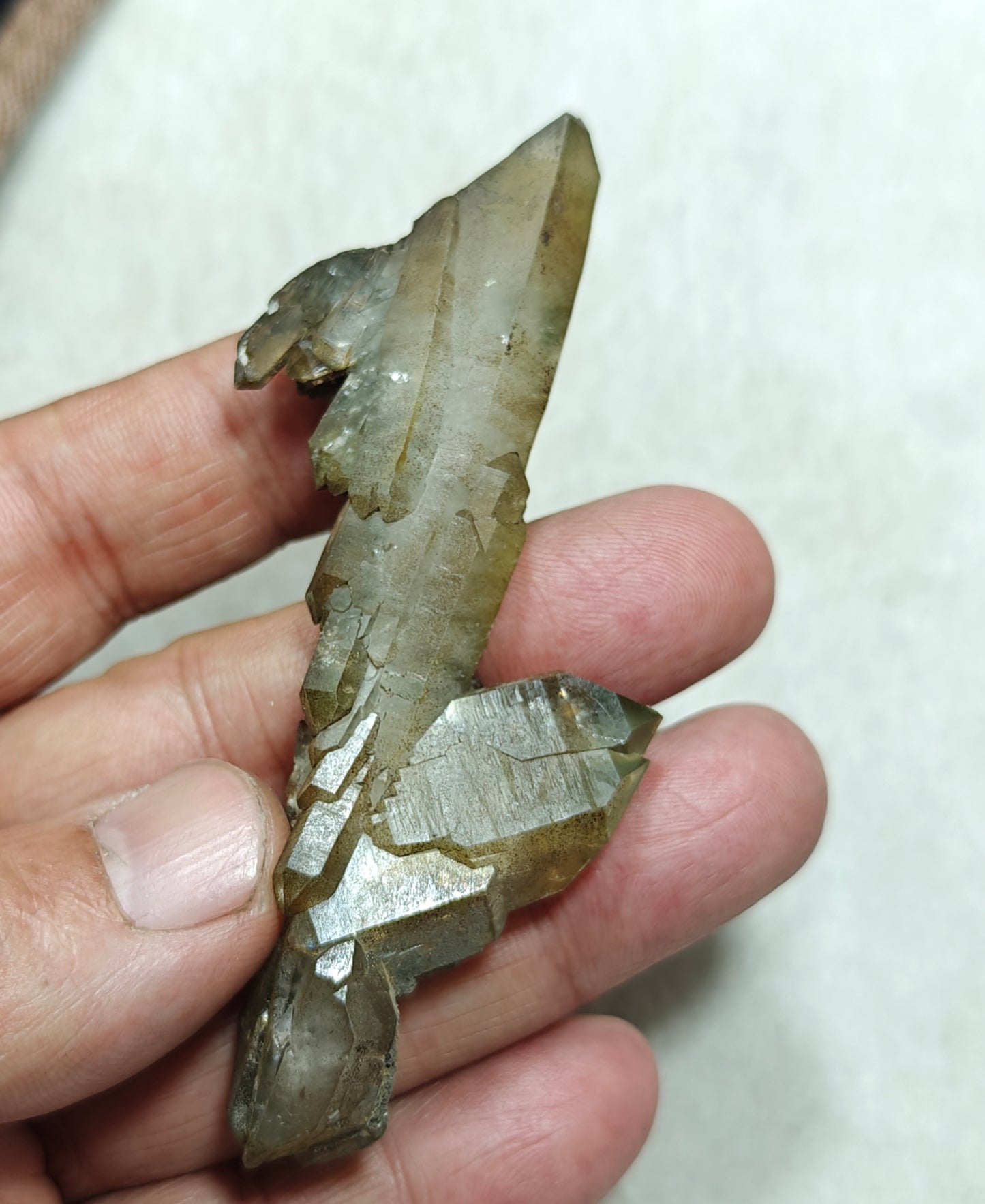 Natural beautifully terminated Chlorite Quartz crystal 31 grams
