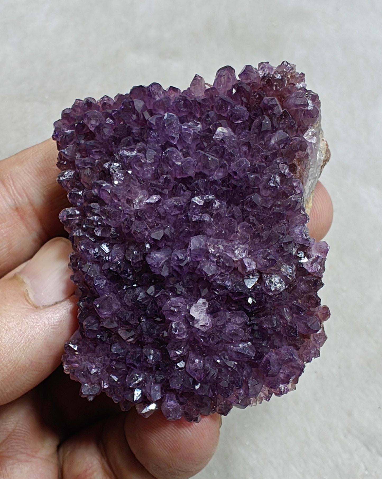 Drusy Amethyst crystals Cluster 89 grams