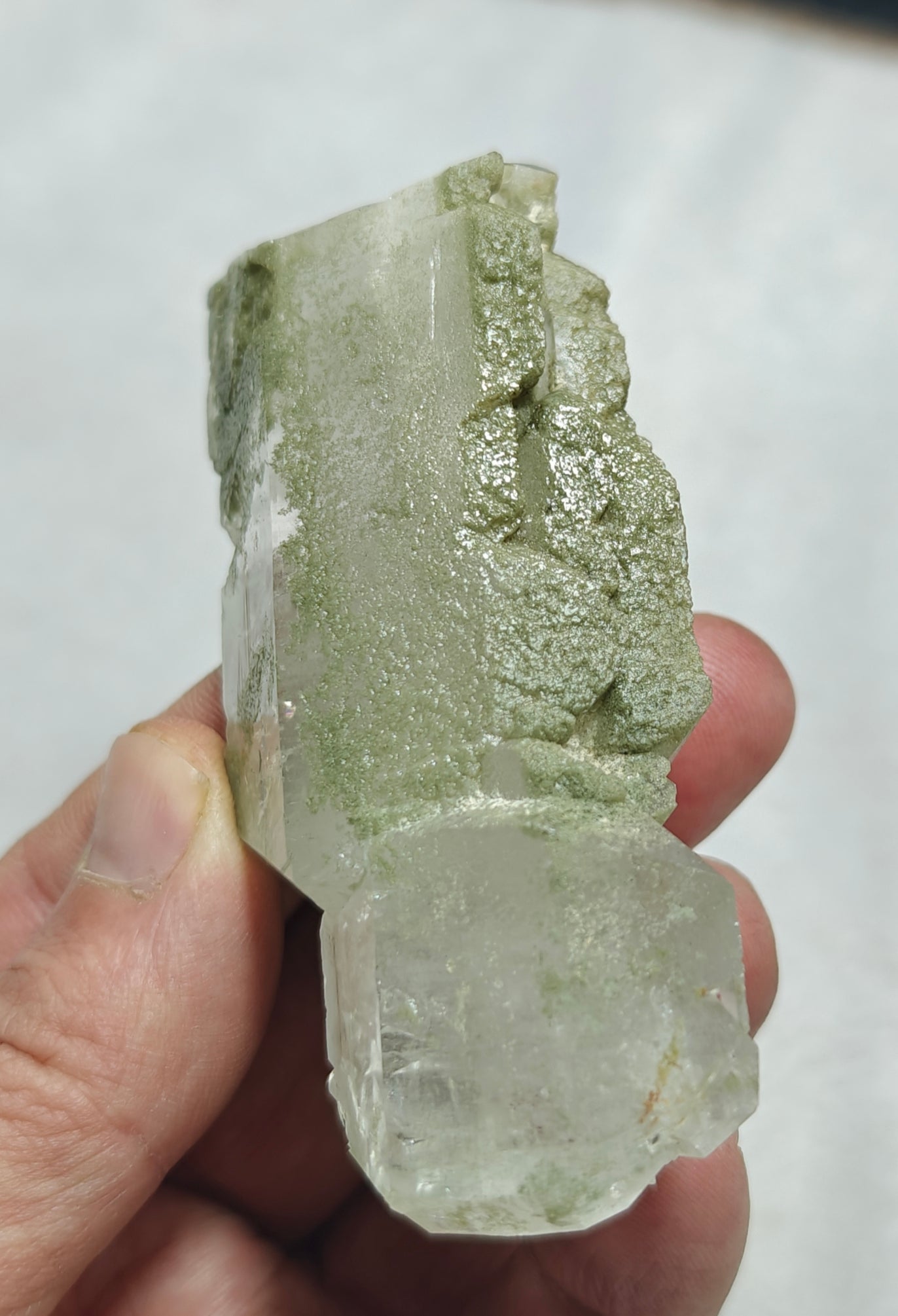 Faden/Chlorite Quartz Crystal 127 grams