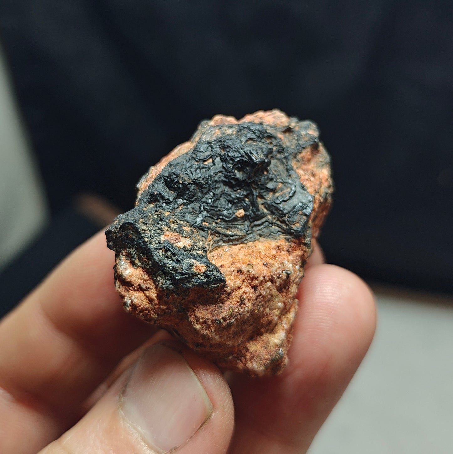 Hollandite on matrix 40g