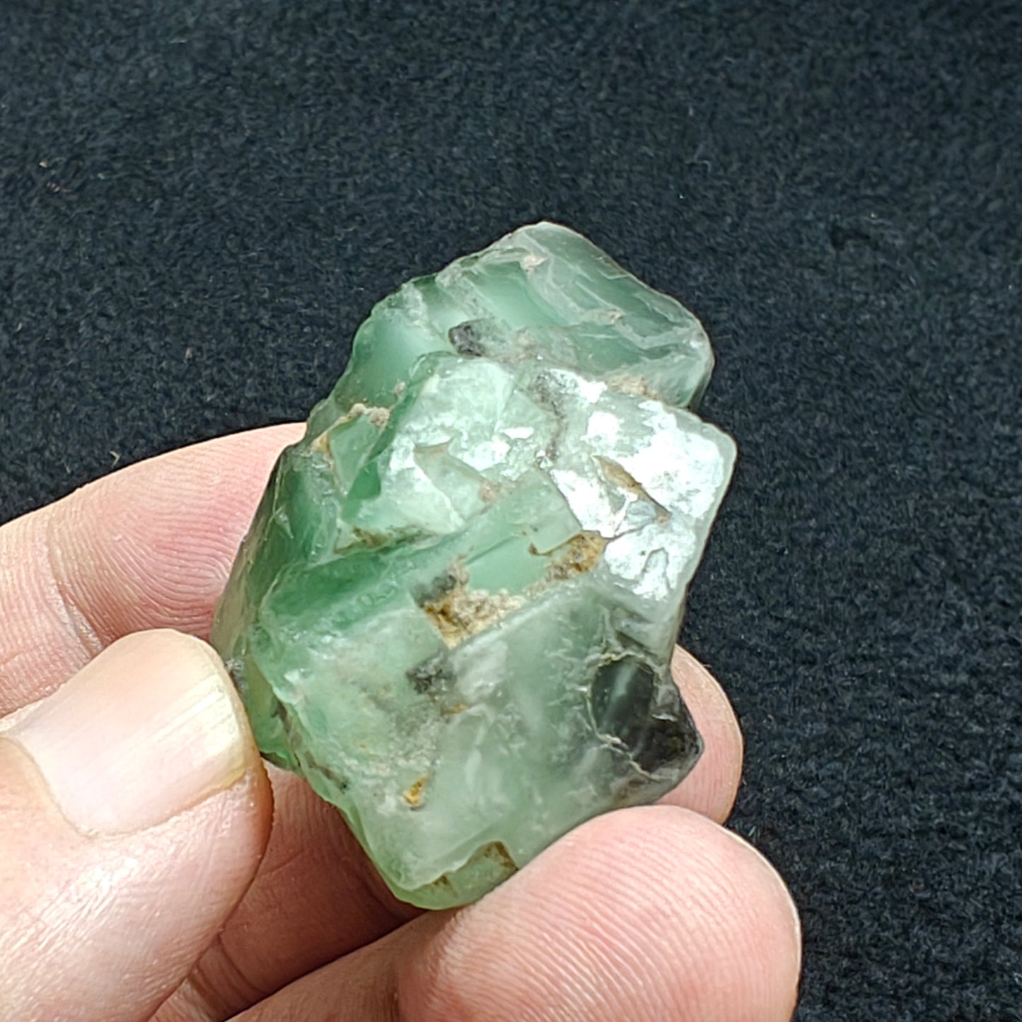 Natural green fluorite 39 grams