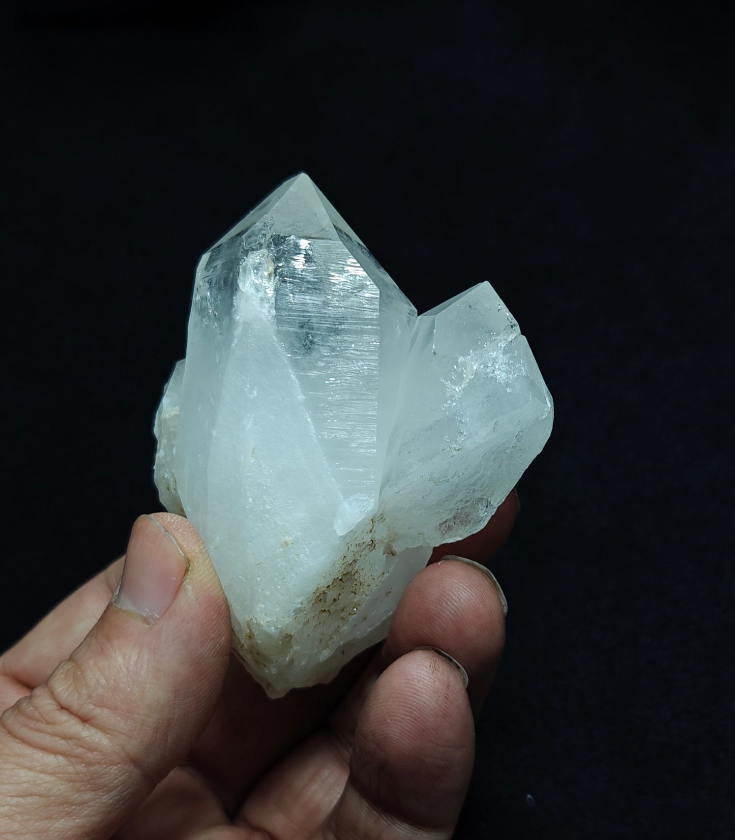 Natural terminated clear Quartz Crystals 128 grams
