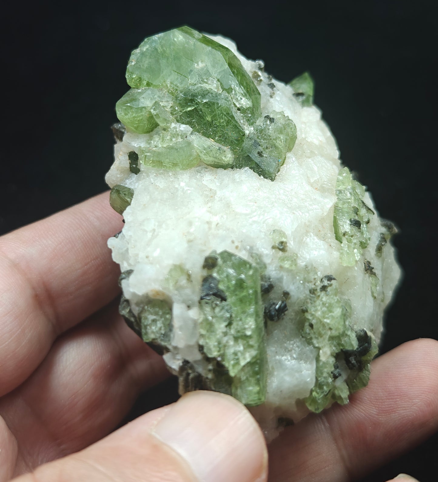 Green diopside crystals on matrix 196 grams