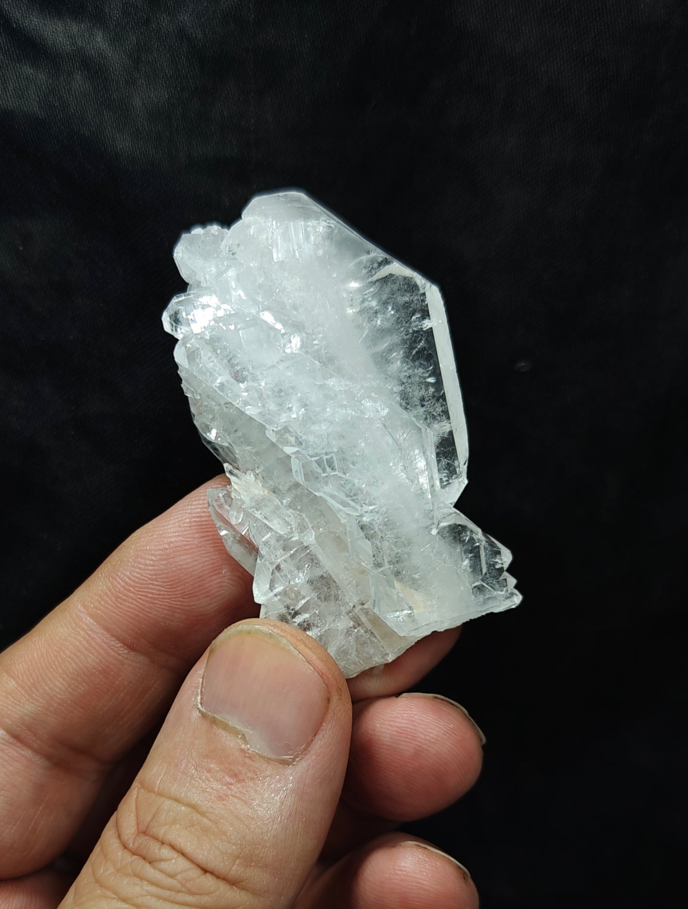 Faden Quartz crystals specimen 44 grams