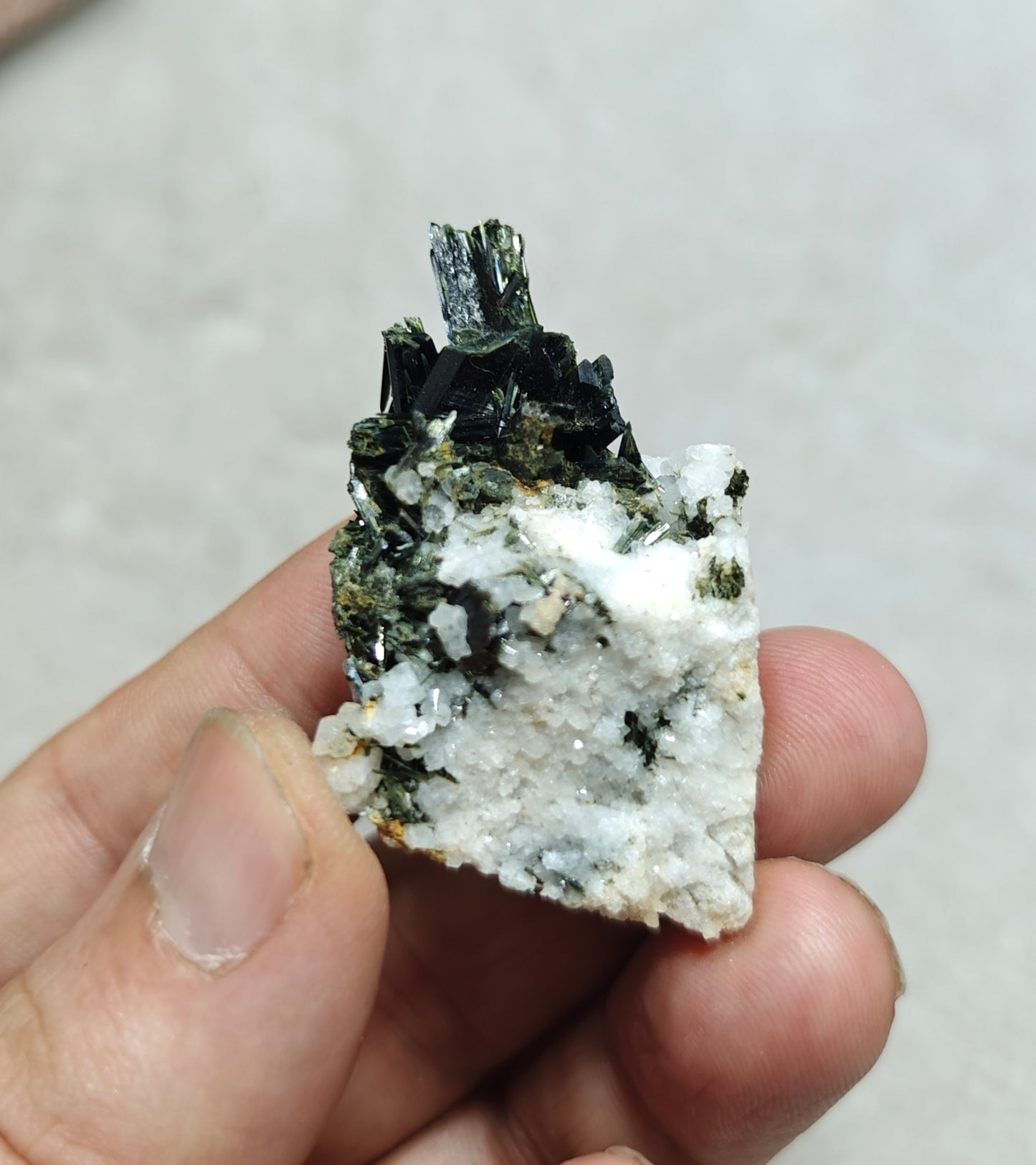 Natural aegirine crystals on matrix specimen 32 grams