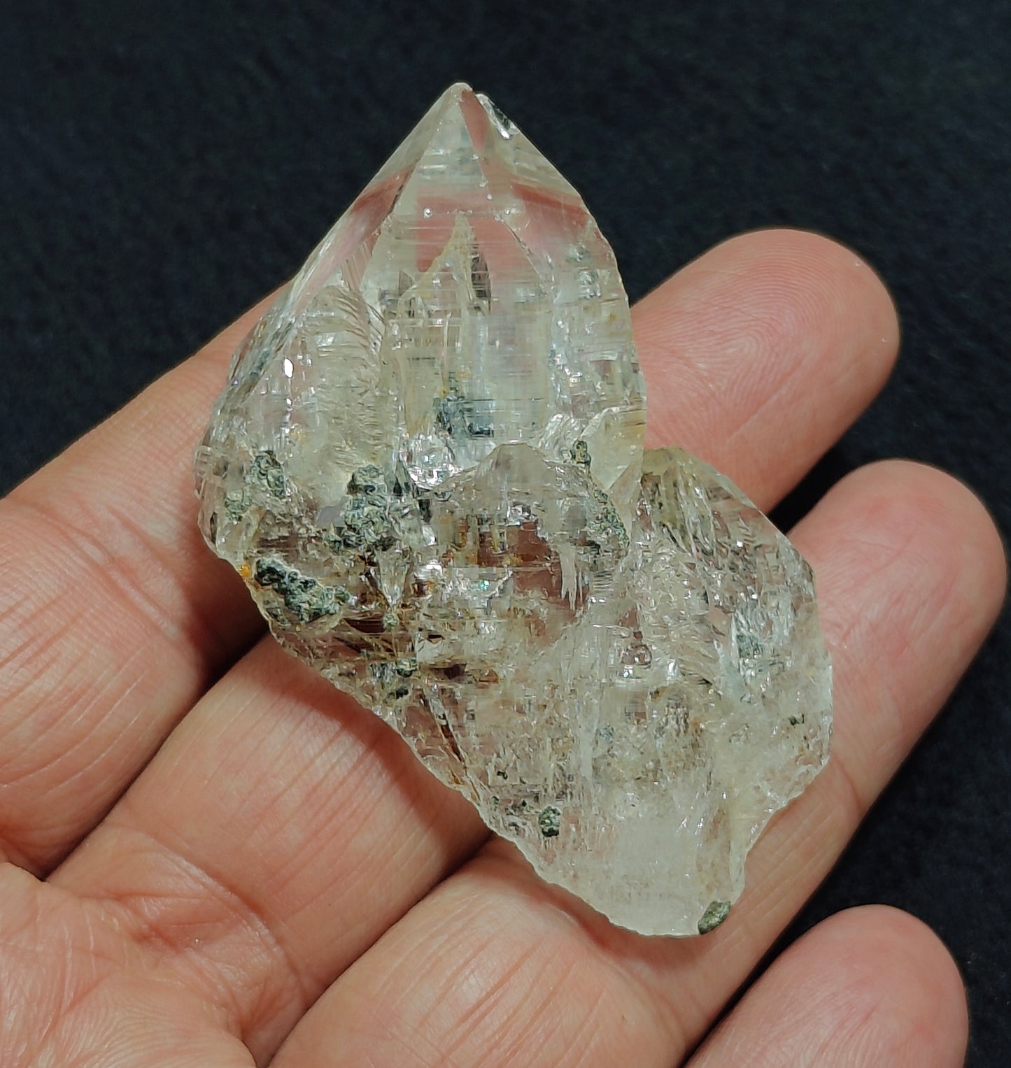 Terminated quartz crystal with unique inclusions 42 grams