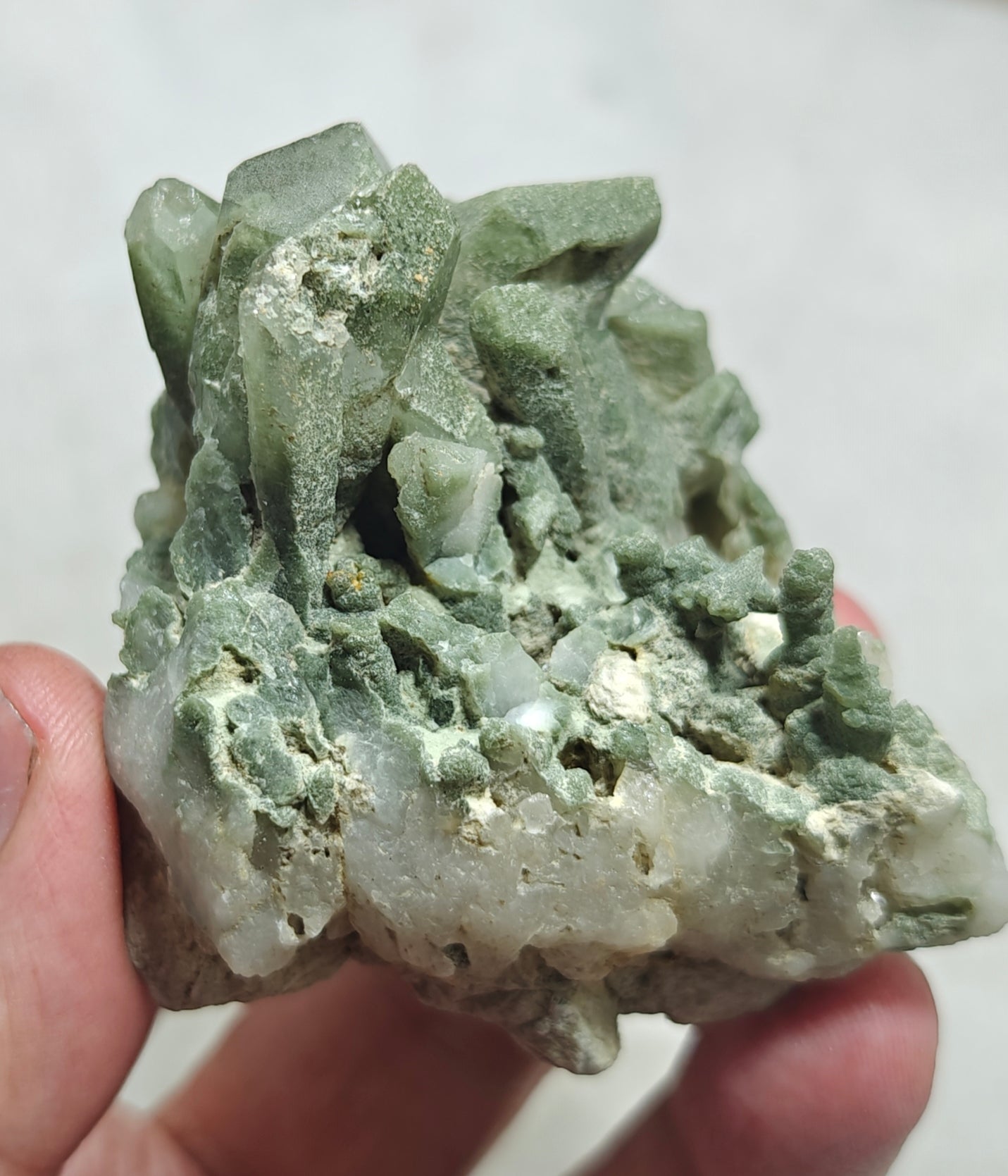 An Aesthetic small Natural crystals cluster of beautifully terminated Chlorite Quartz 163 grams