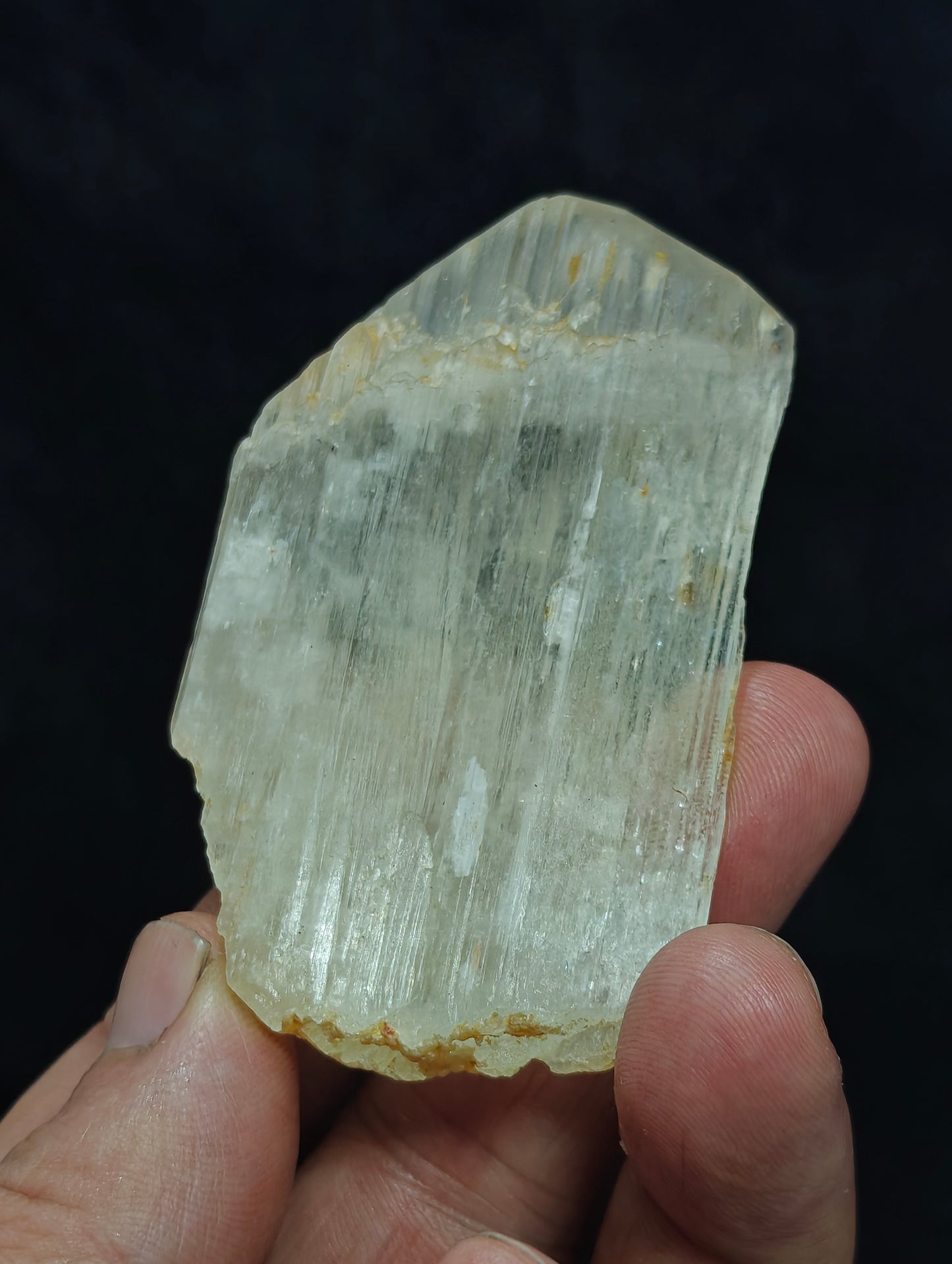 Natural spodumene crystal 105 grams