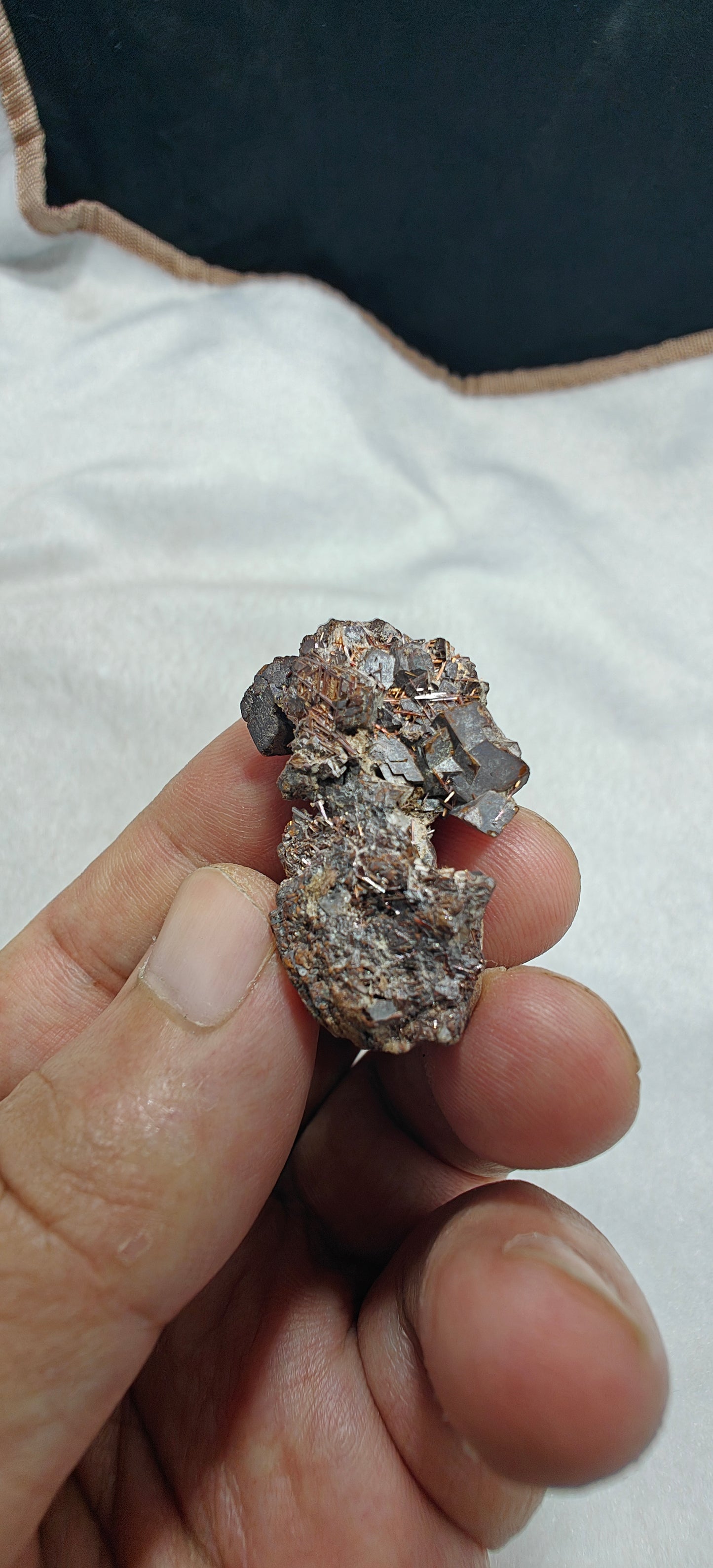 Natural siderite cluster with rutiles small size 11 grams