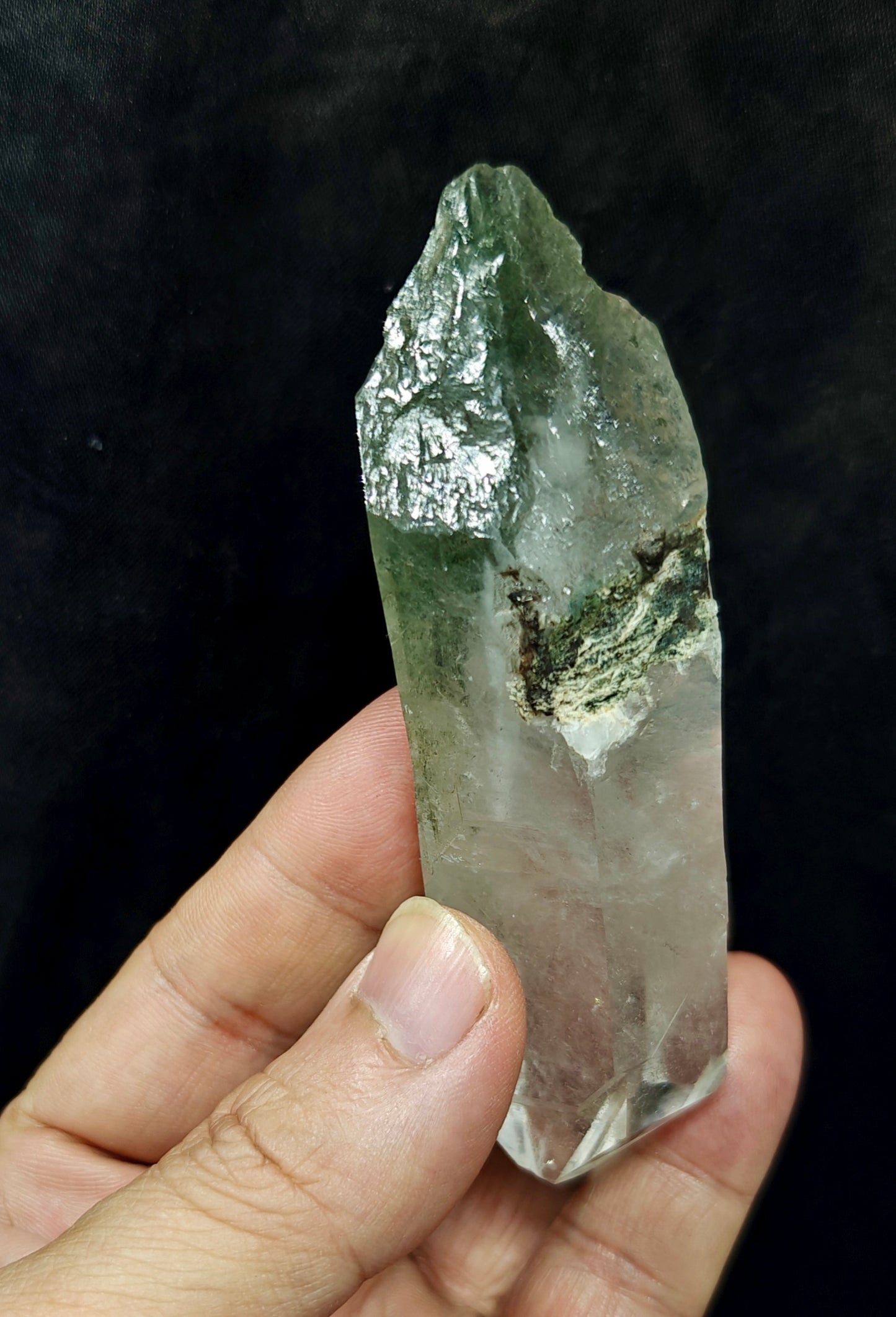 Natural terminated Chlorite Quartz 121 grams