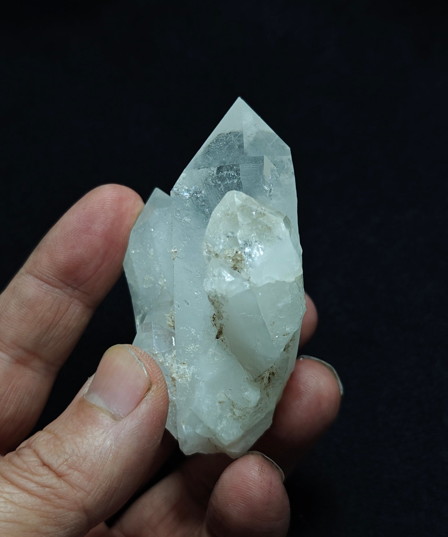 Natural terminated clear Quartz Crystals 128 grams
