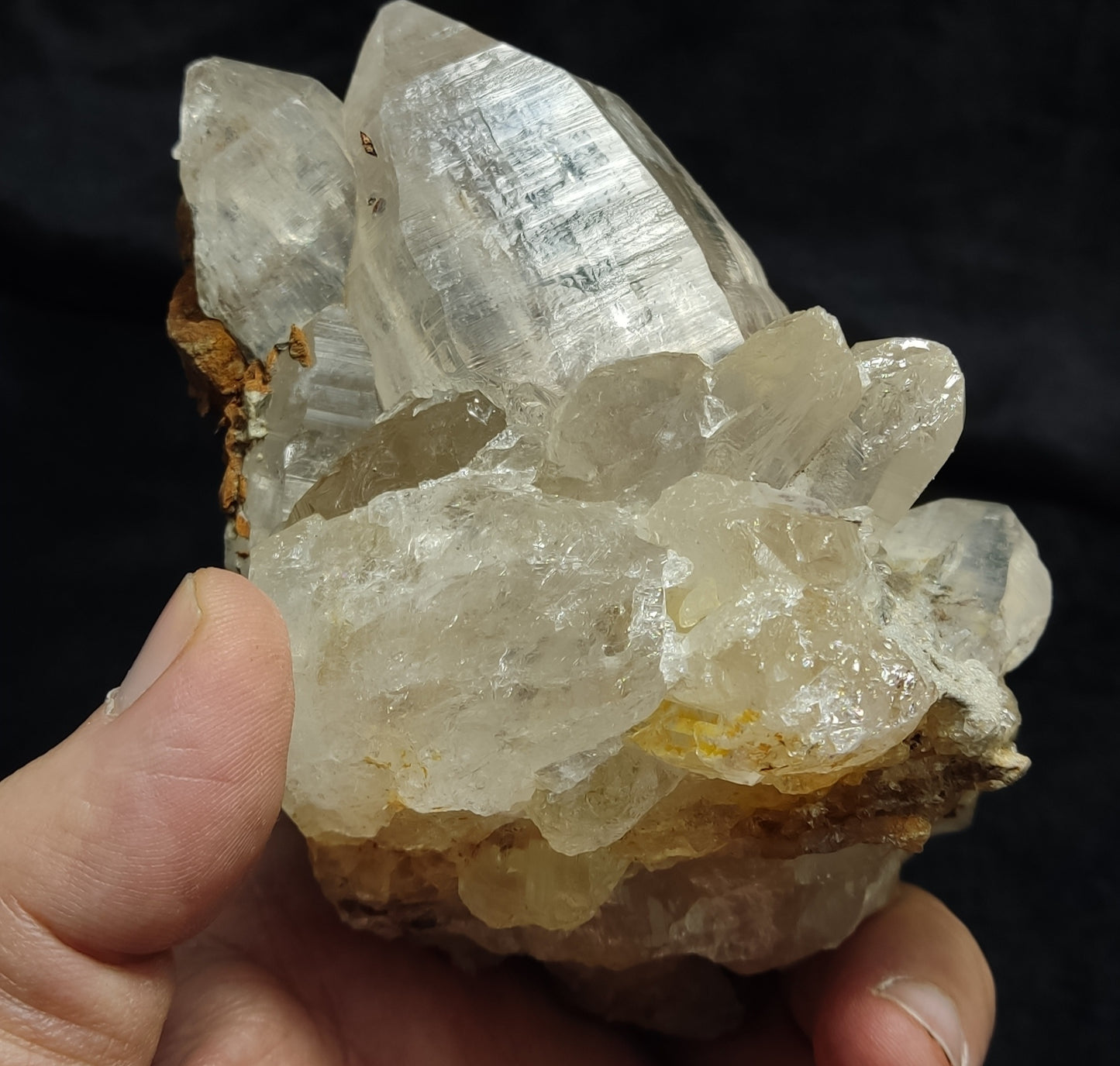 Natural terminated Quartz Specimen with Siderite 762 grams