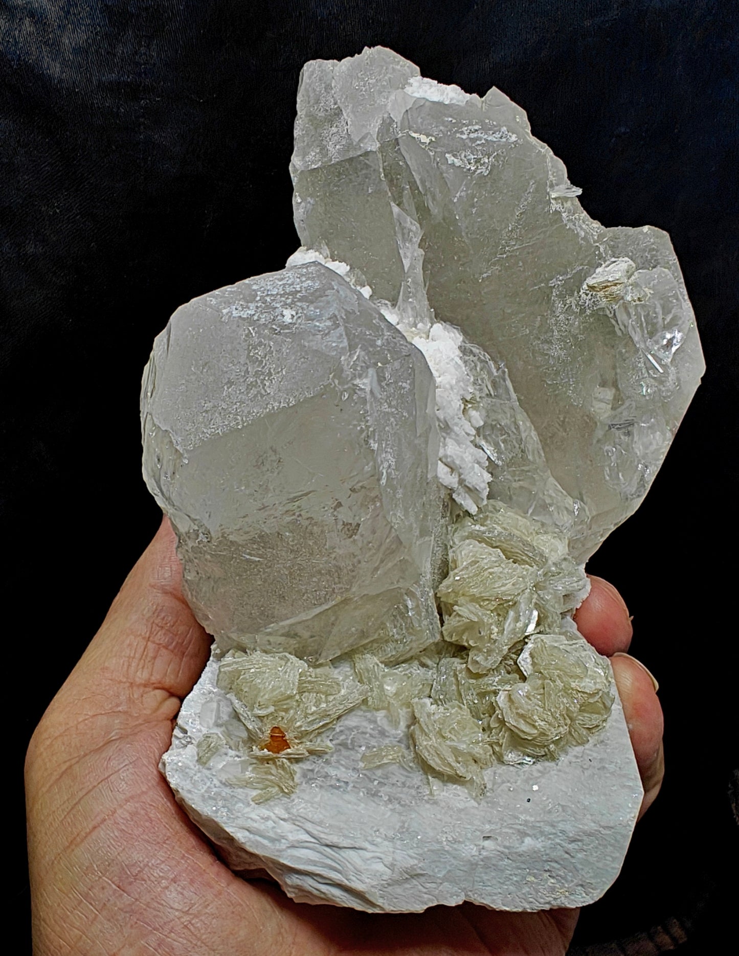 Amazing specimen of quartz crystals on Albite with muscovite and microlite 1099 grams