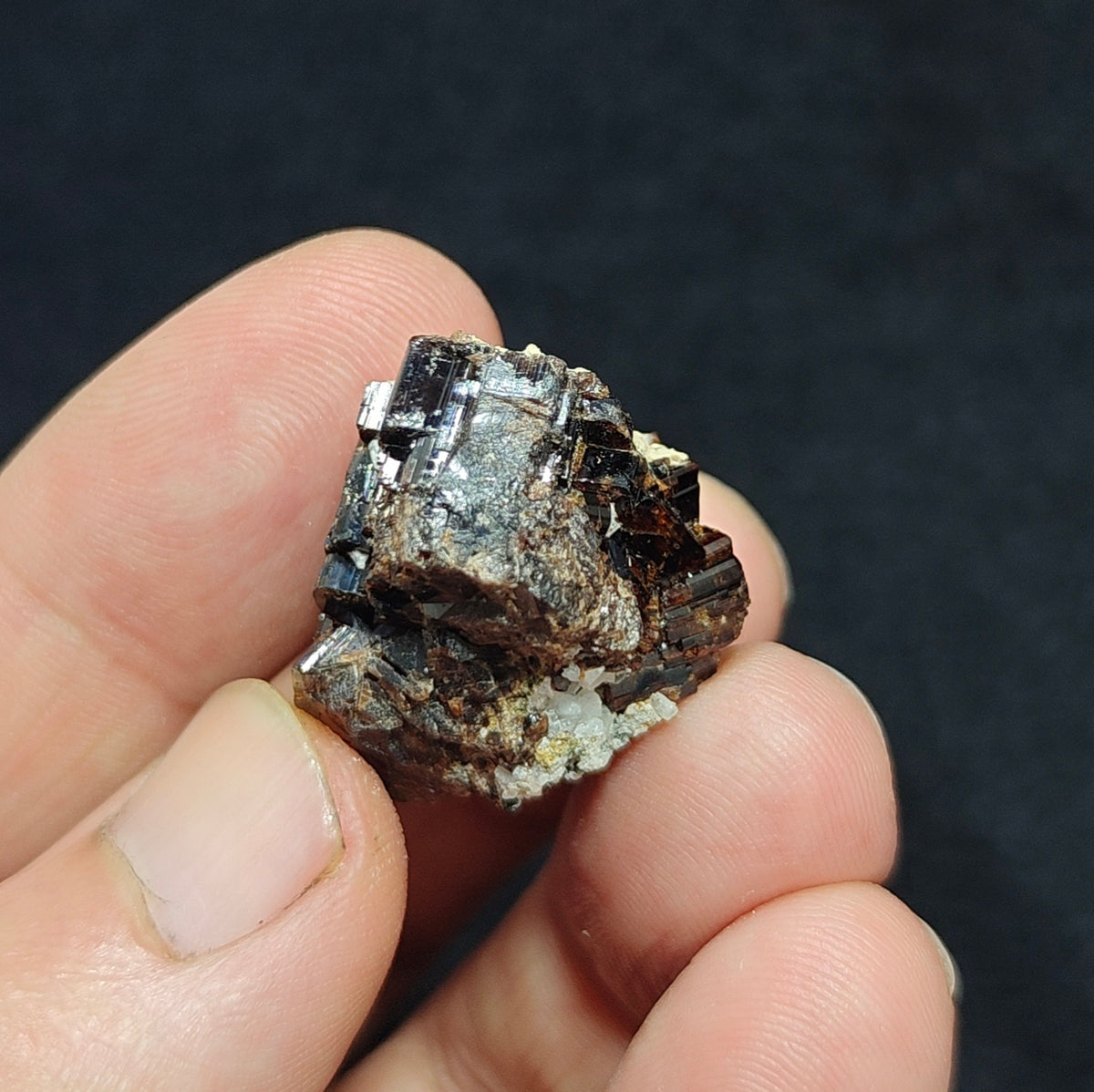 Natural dark brown Vesuvianite 19 grams