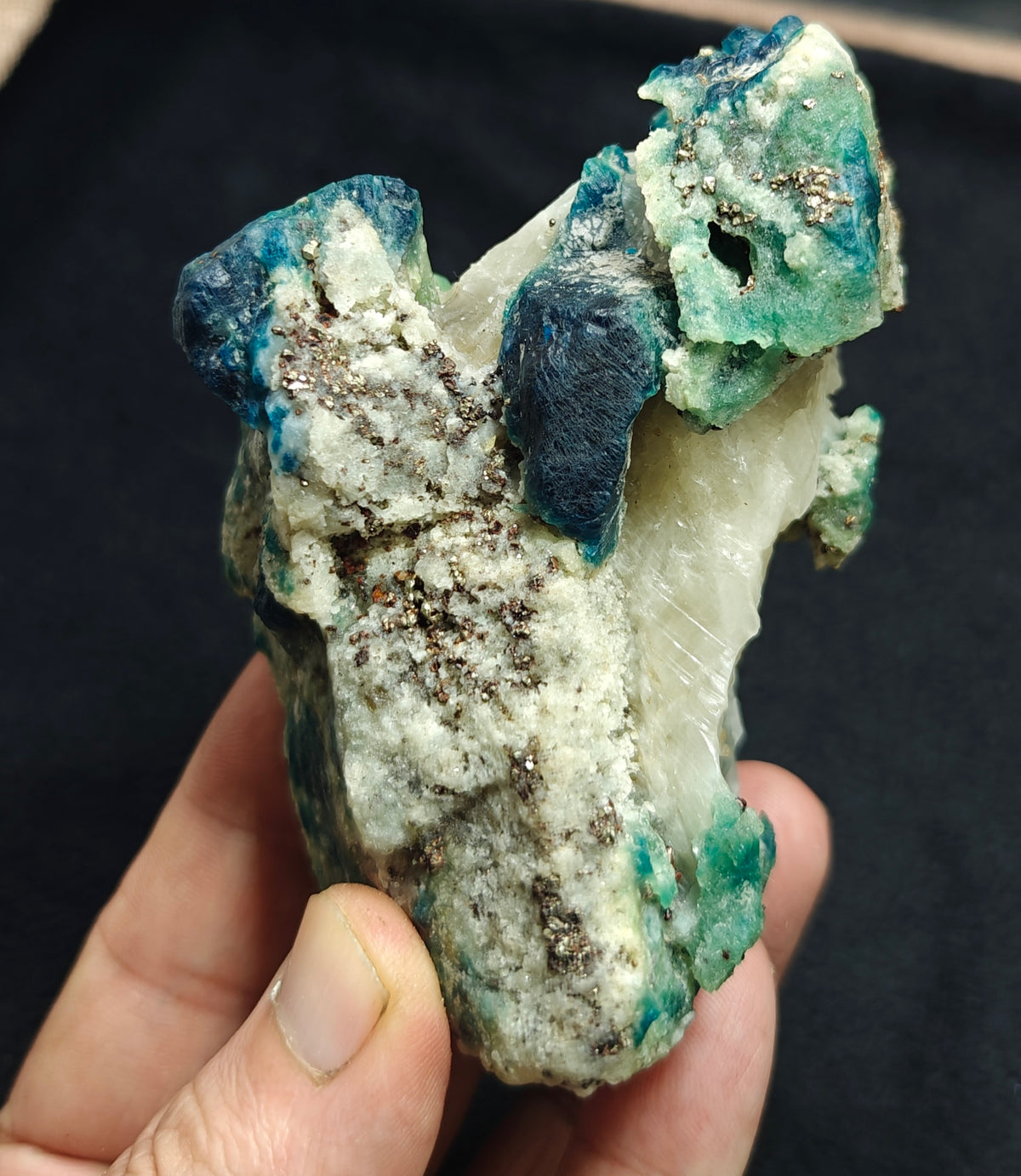 Natural Fluorescent Hauyne/Sodalite on matrix with Calcite 354 grams