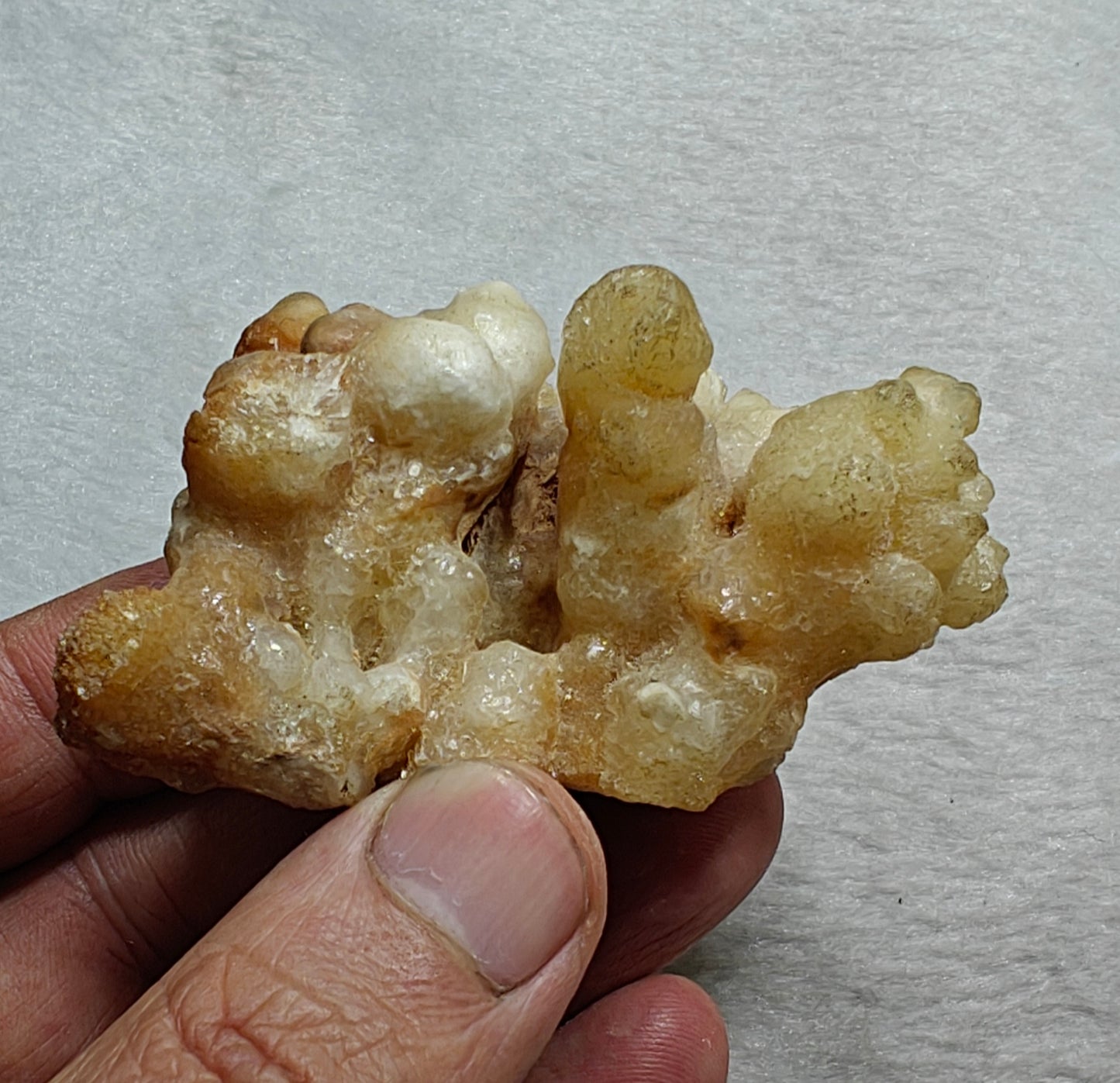 Aragonite flower shape natural terminated crystals 112 grams