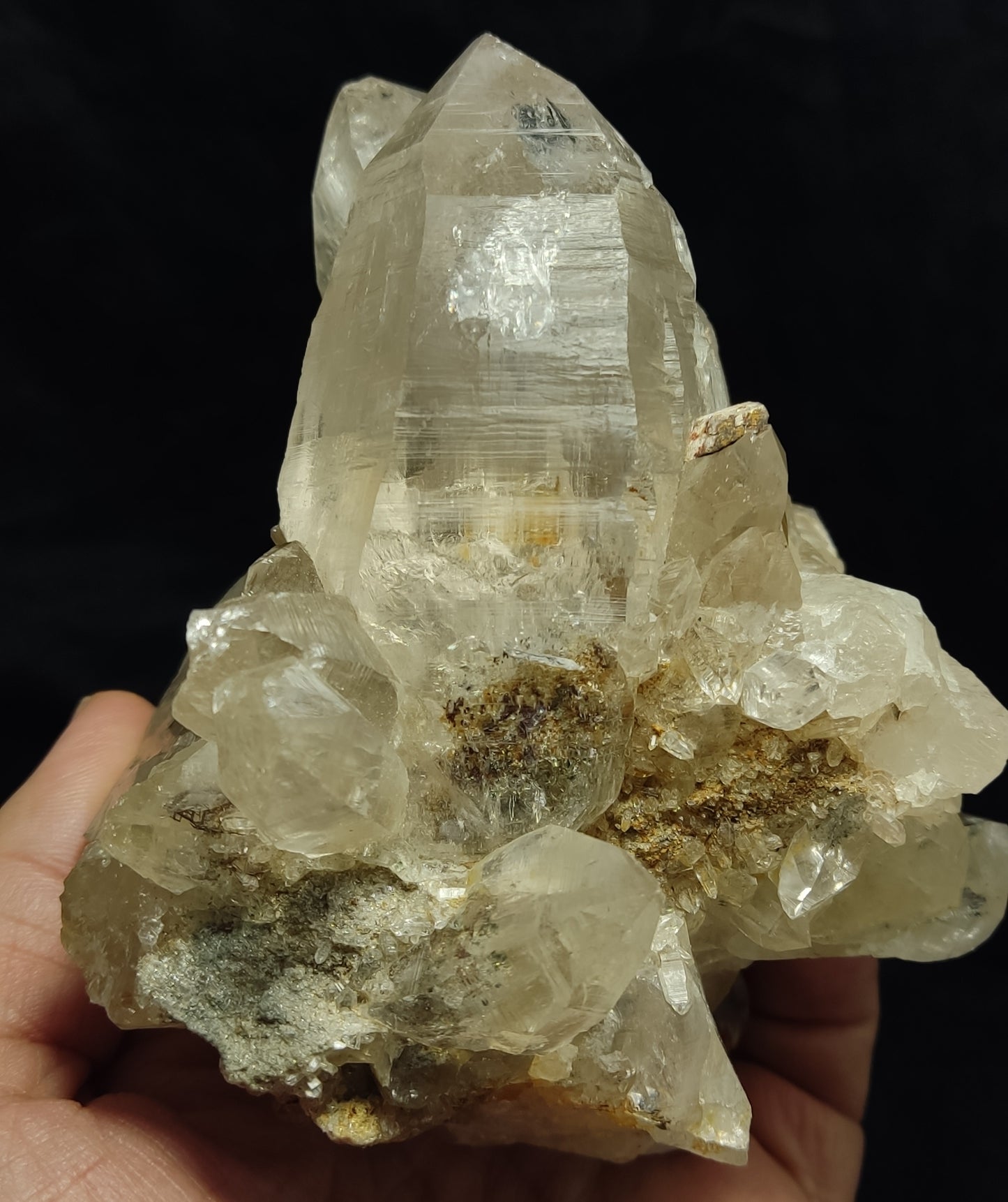 Natural terminated Quartz Specimen with Siderite 762 grams