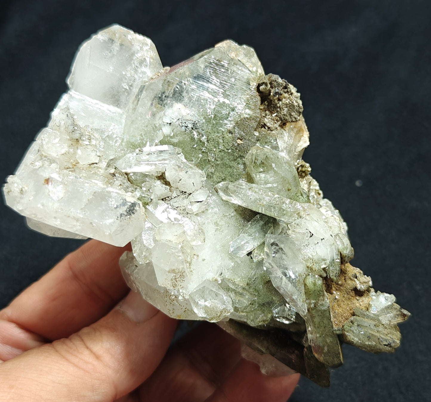 An Aesthetic Natural beautifully terminated Chlorite Quartz crystals cluster 318 grams