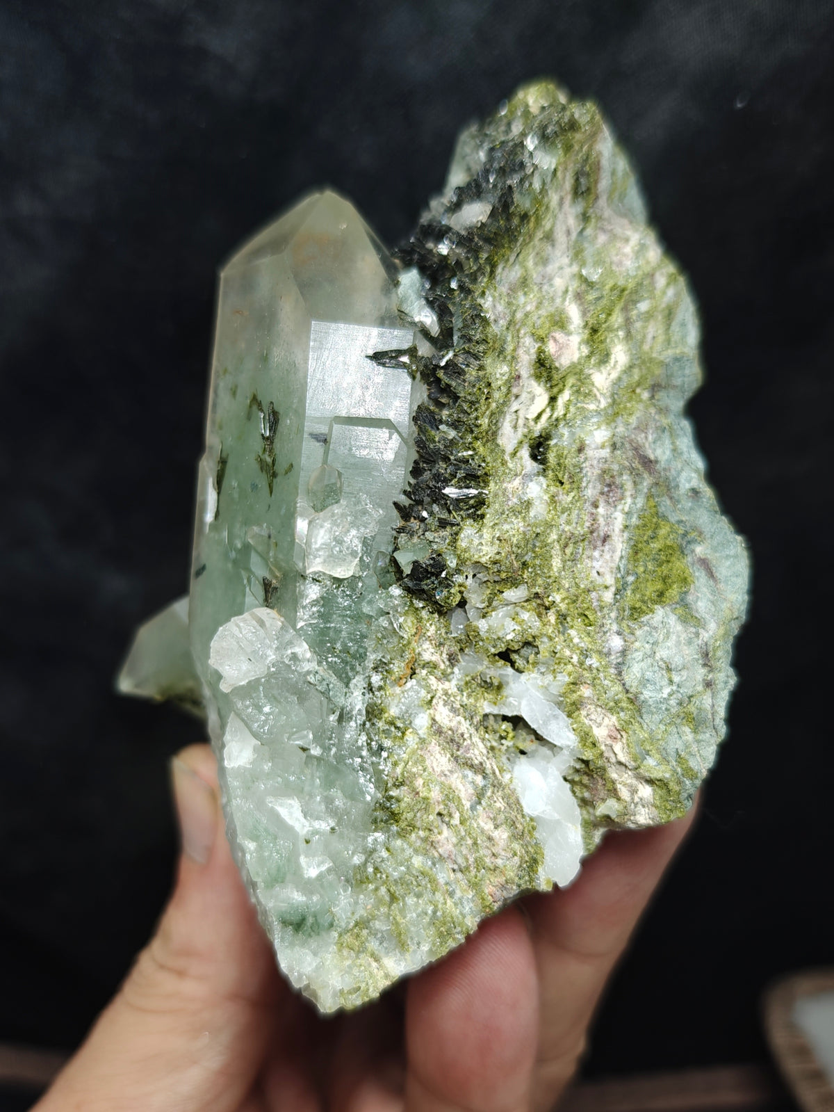 Natural quartz Epidote cluster 448 grams