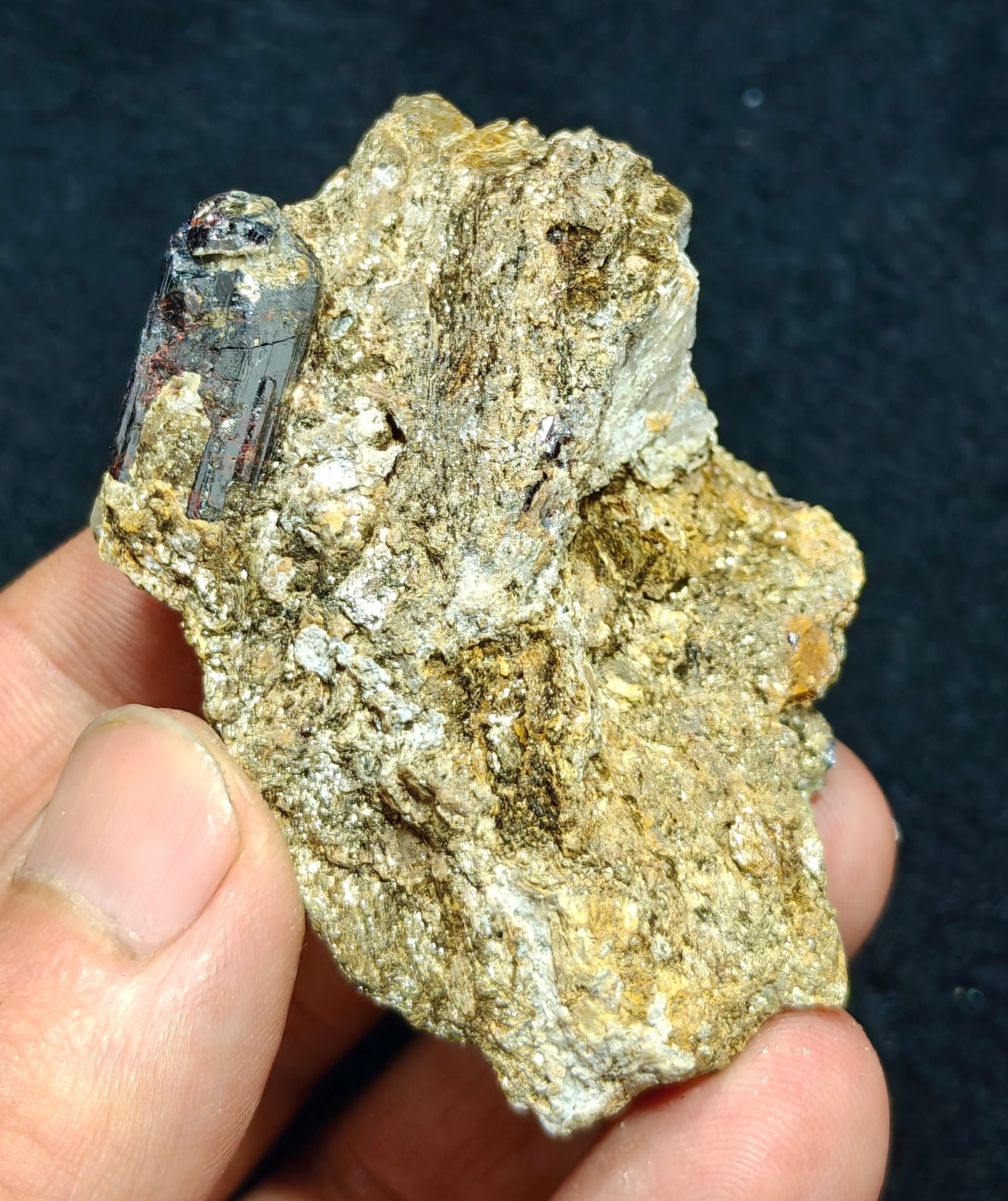 Rare rutile crystal on matrix of mica 75 grams