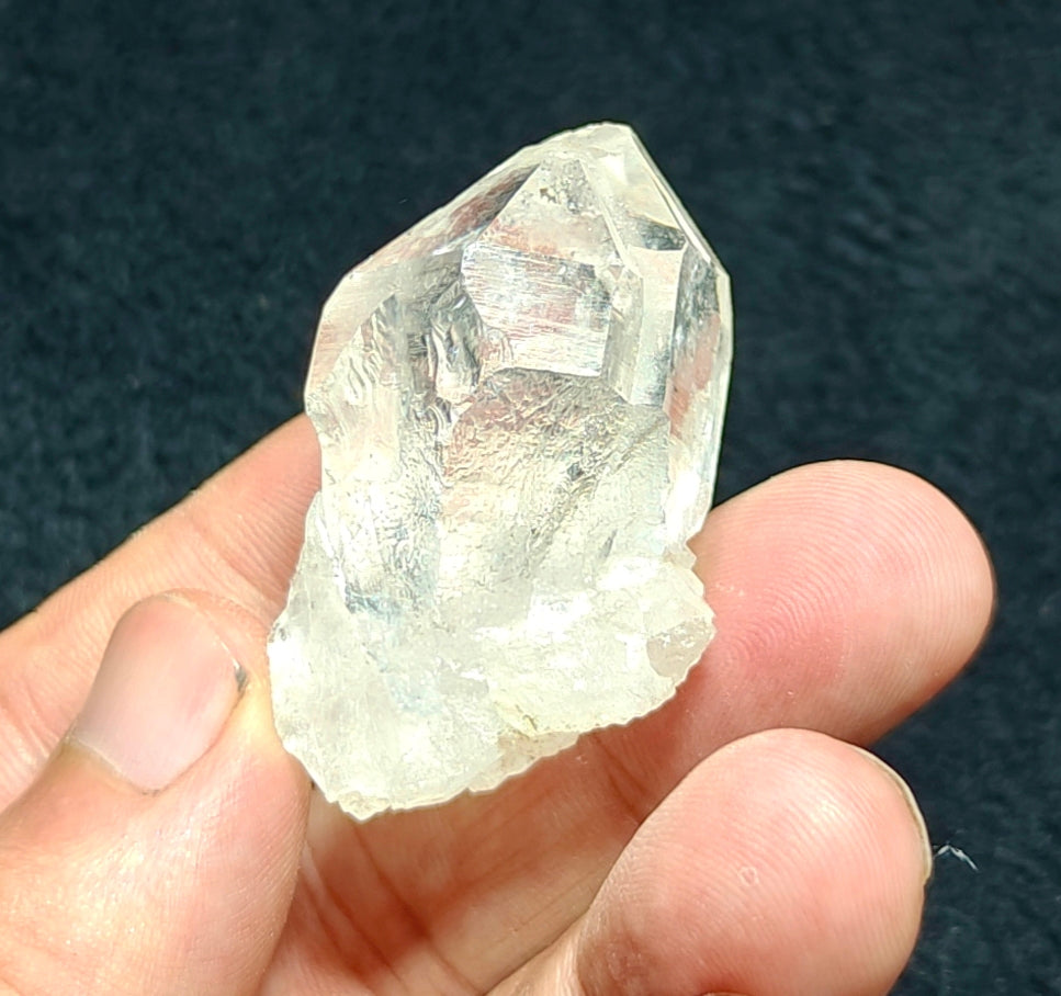 An amazing specimen of twin terminated clear Quartz Crystals 44 grams
