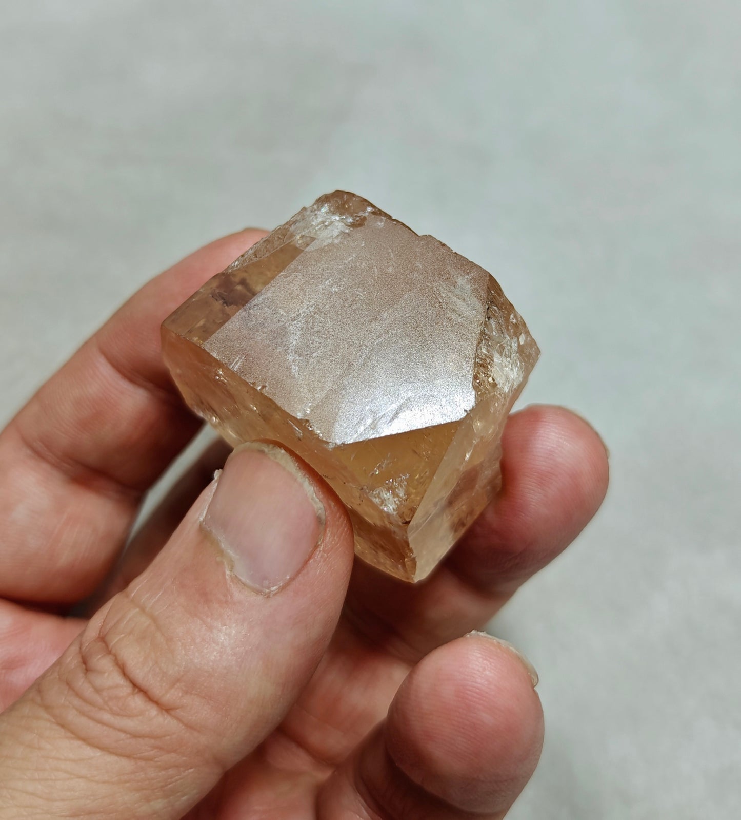 Peach color topaz crystal 86 grams