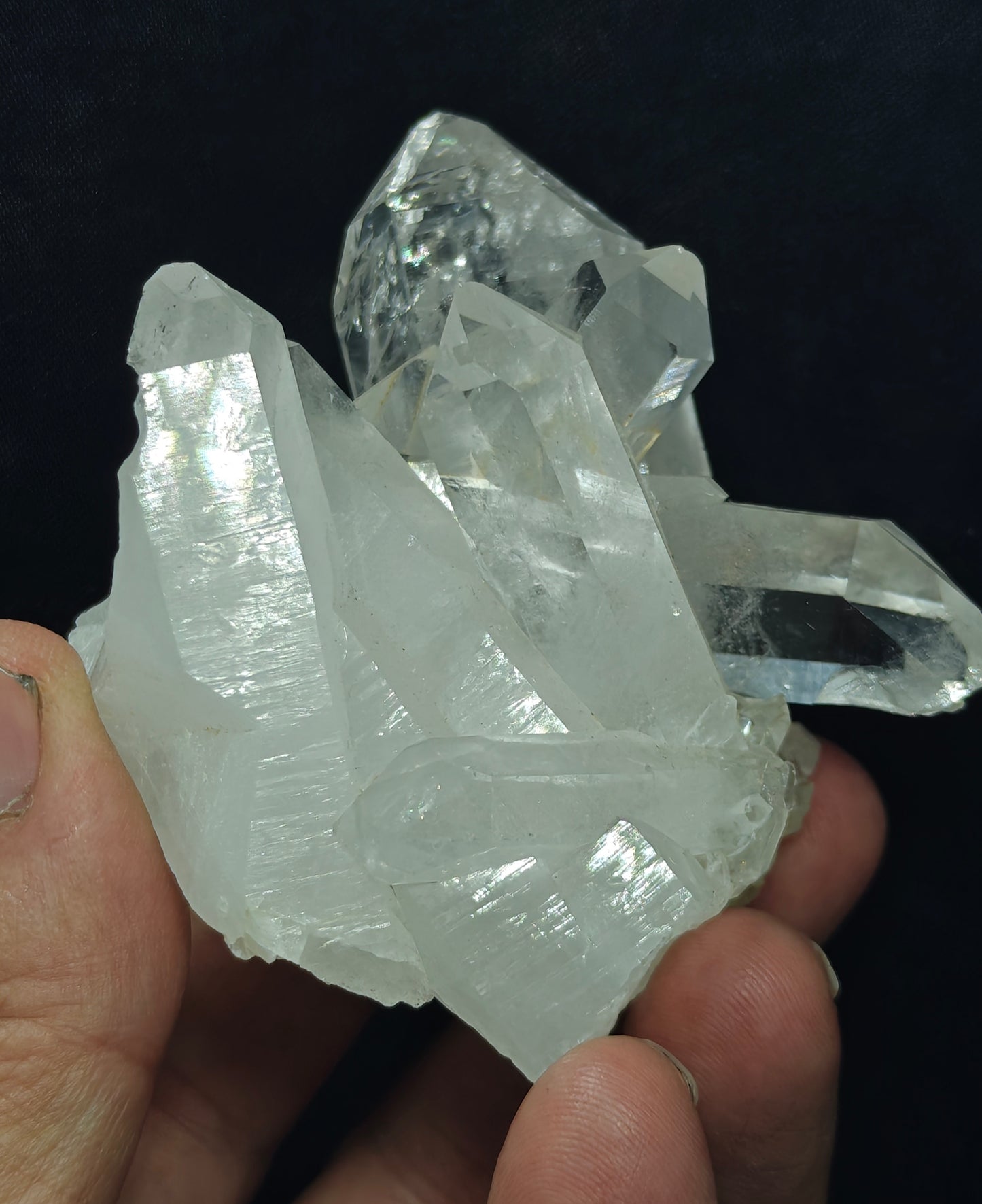 An amazing specimen of terminated Quartz Crystals cluster 187 grams
