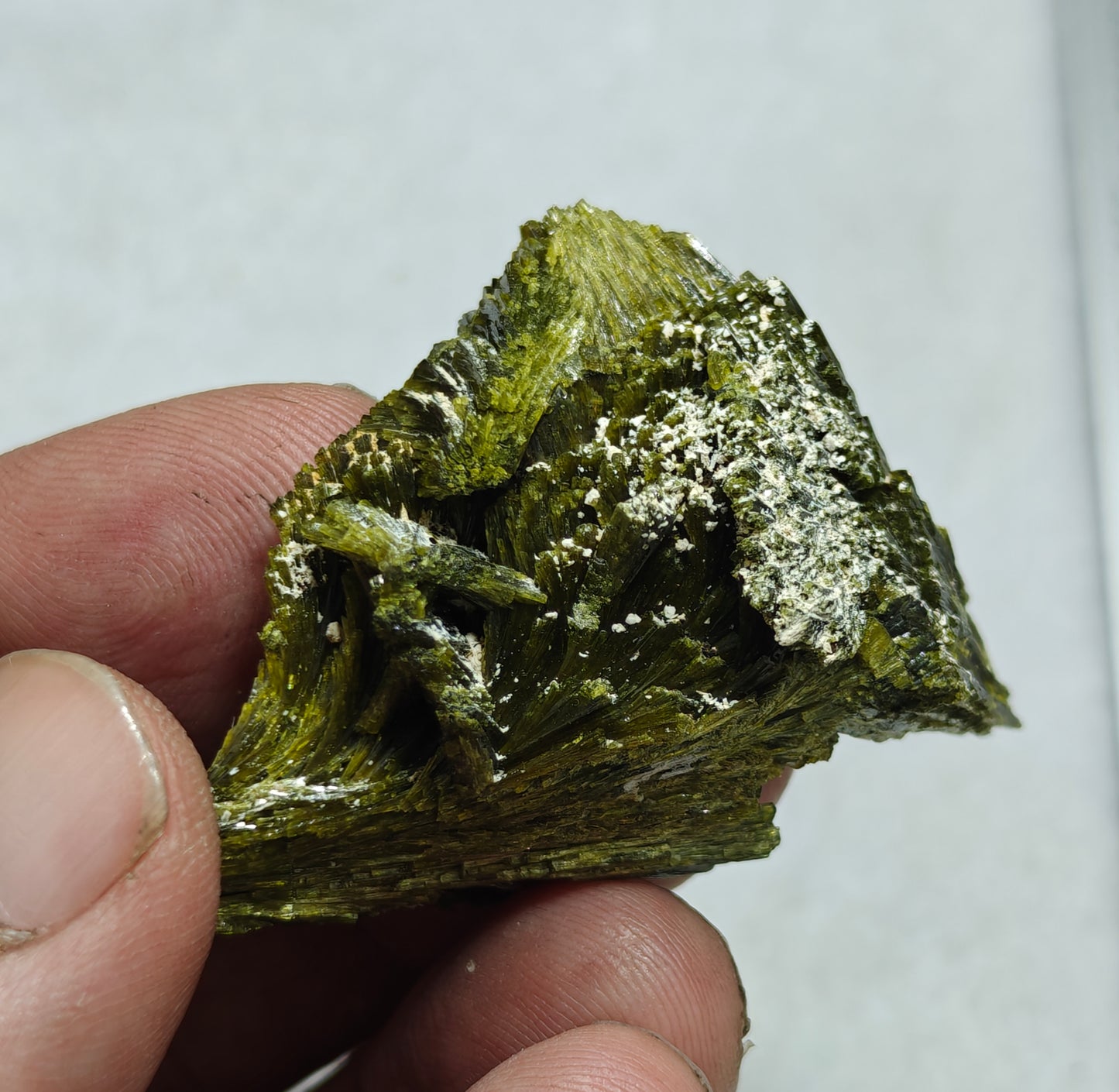 Natural Epidote cluster spray 35 grams