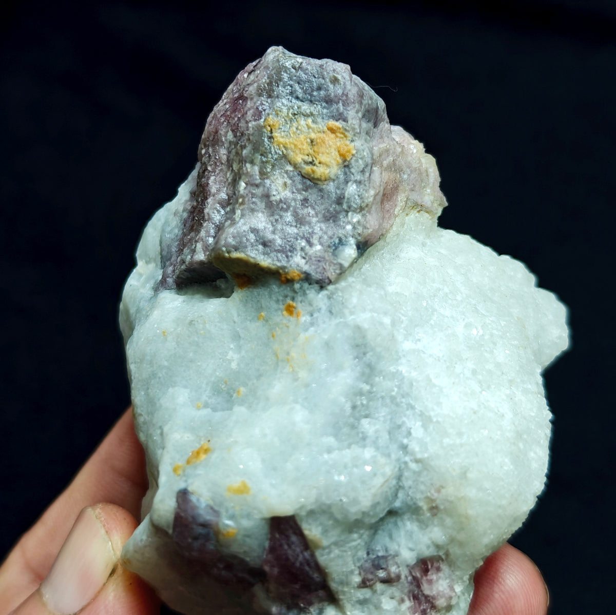 Natural fluorescent spinel specimen 294 grams