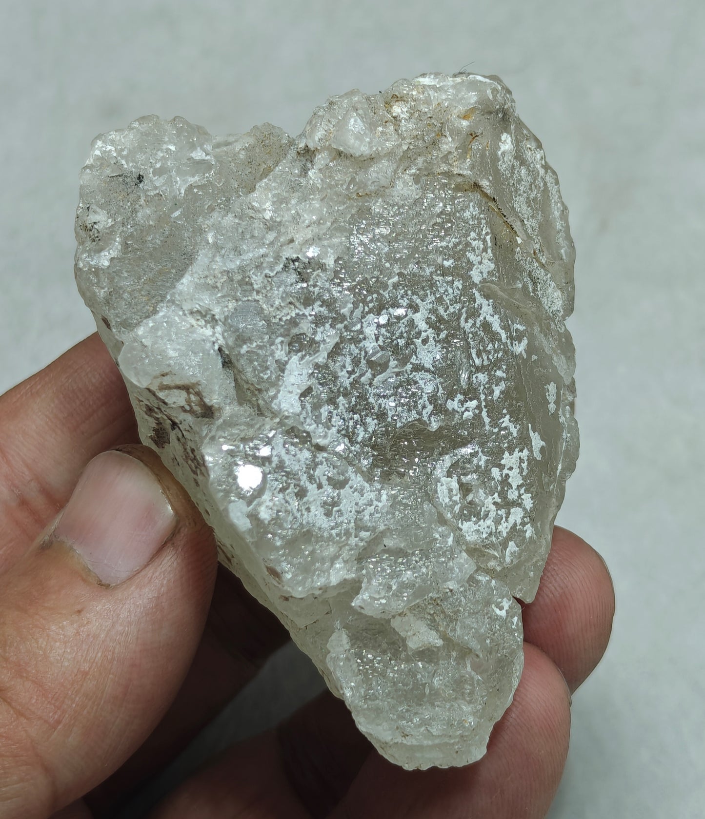 Natural etched pollucite 137 grams