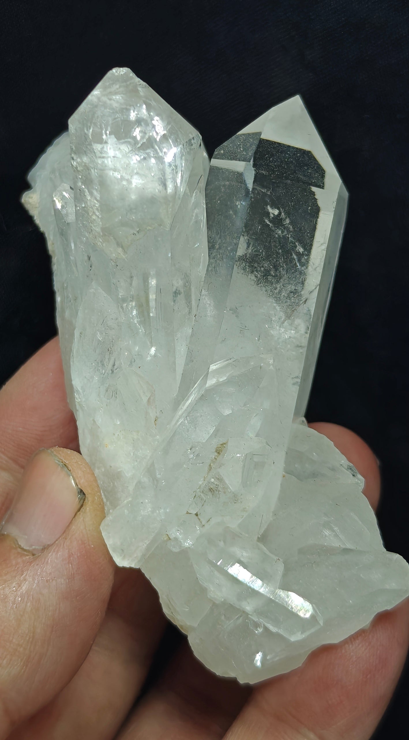 Terminated quartz Crystal 155 grams