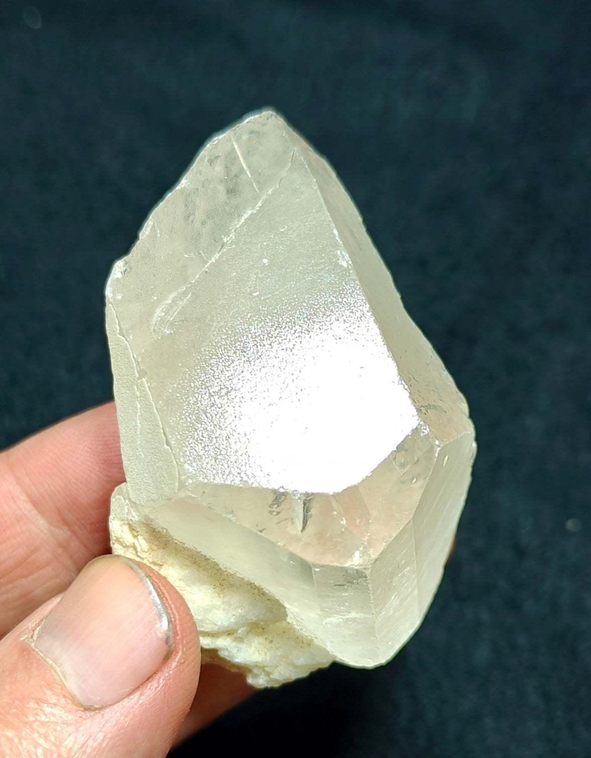 Single beautiful terminated Topaz crystal with Albite attachment 117 grams