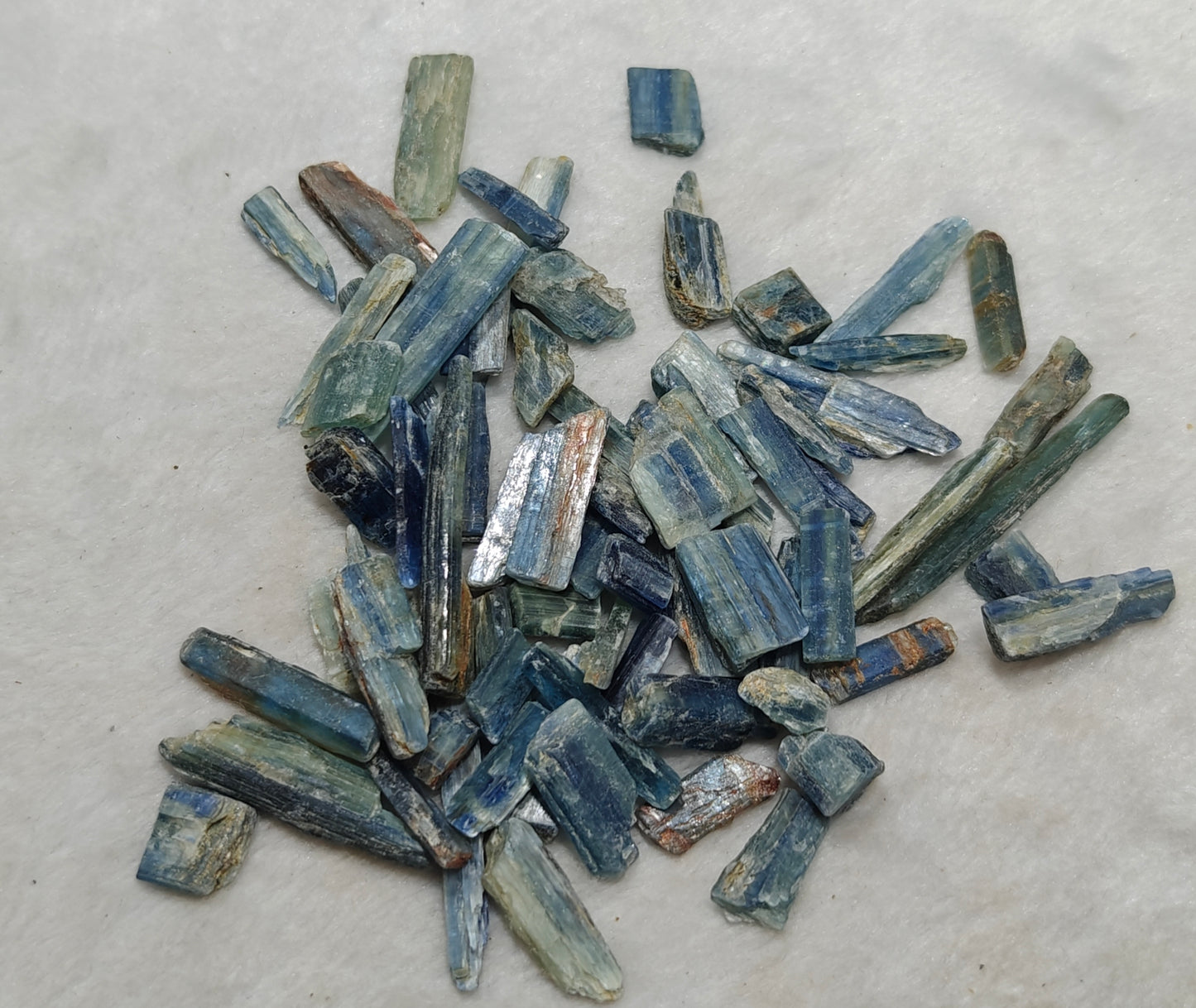 Natural kyanite crystals collection 80 grams