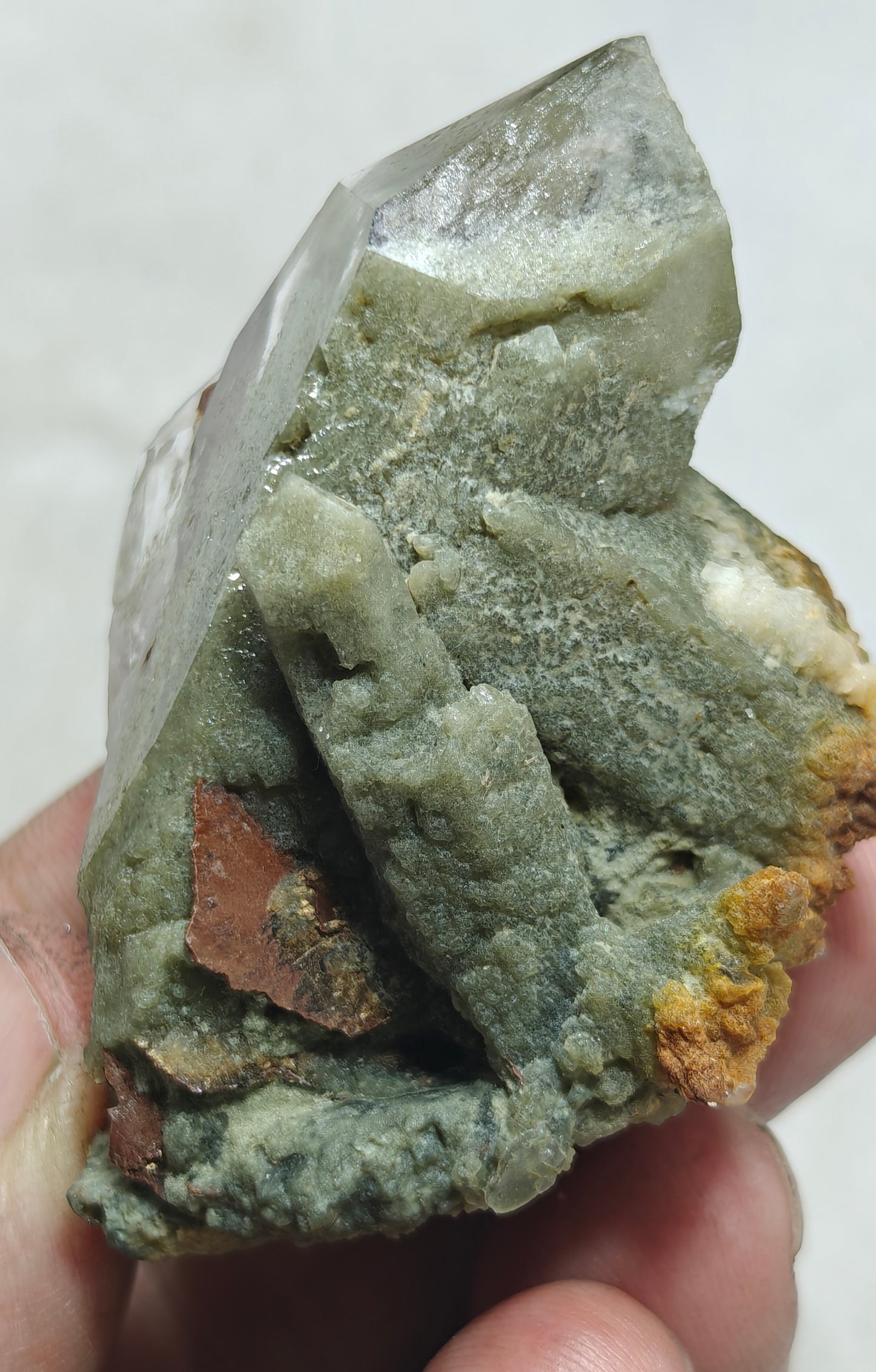 Chlorite Quartz with brookite 91 grams