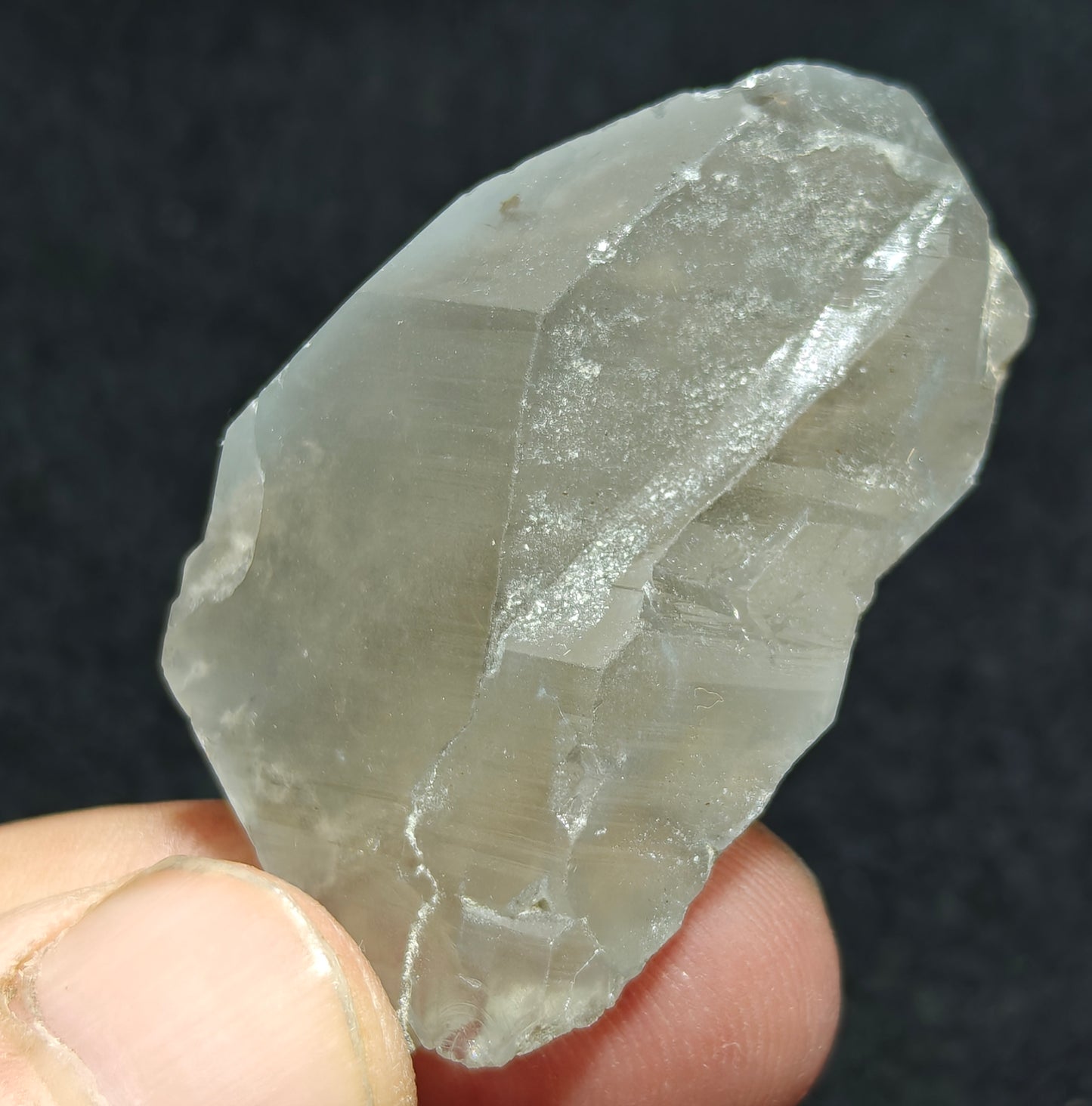 Natural smoky/blue quartz crystal 20 grams