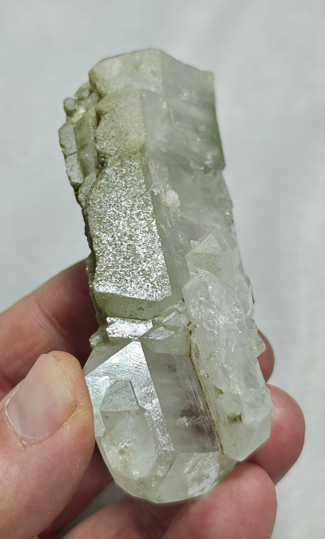 Faden/Chlorite Quartz Crystal 127 grams