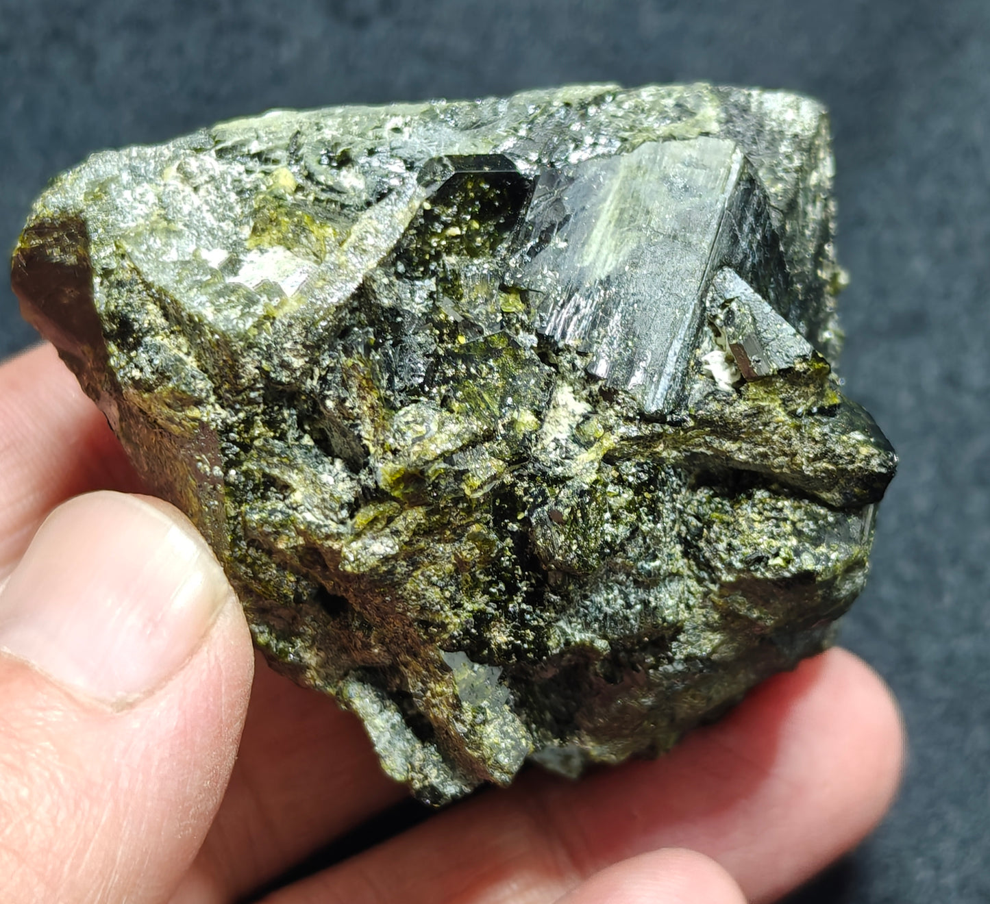 Natural dark green color epidote crystal 246 grams