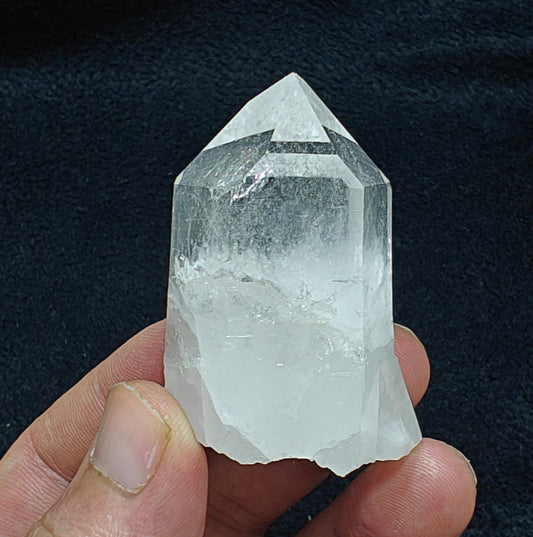 An amazing Terminated clear Quartz Crystal 72 grams