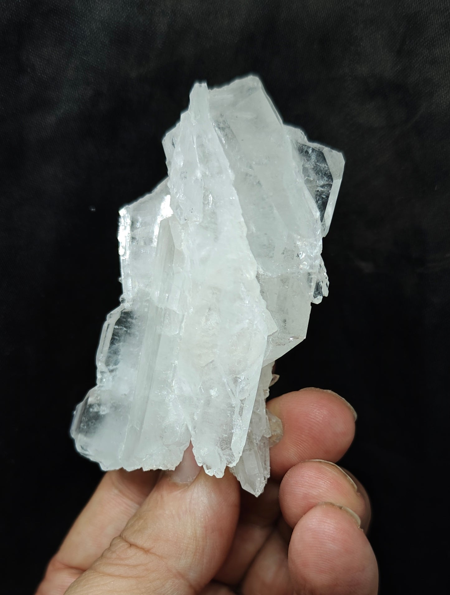 Single beautiful terminated Faden Quartz crystals cluster 114 grams