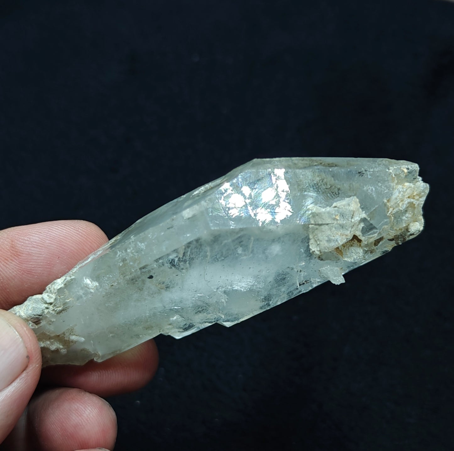Single beautiful terminated Faden Quartz crystal specimen 79 grams