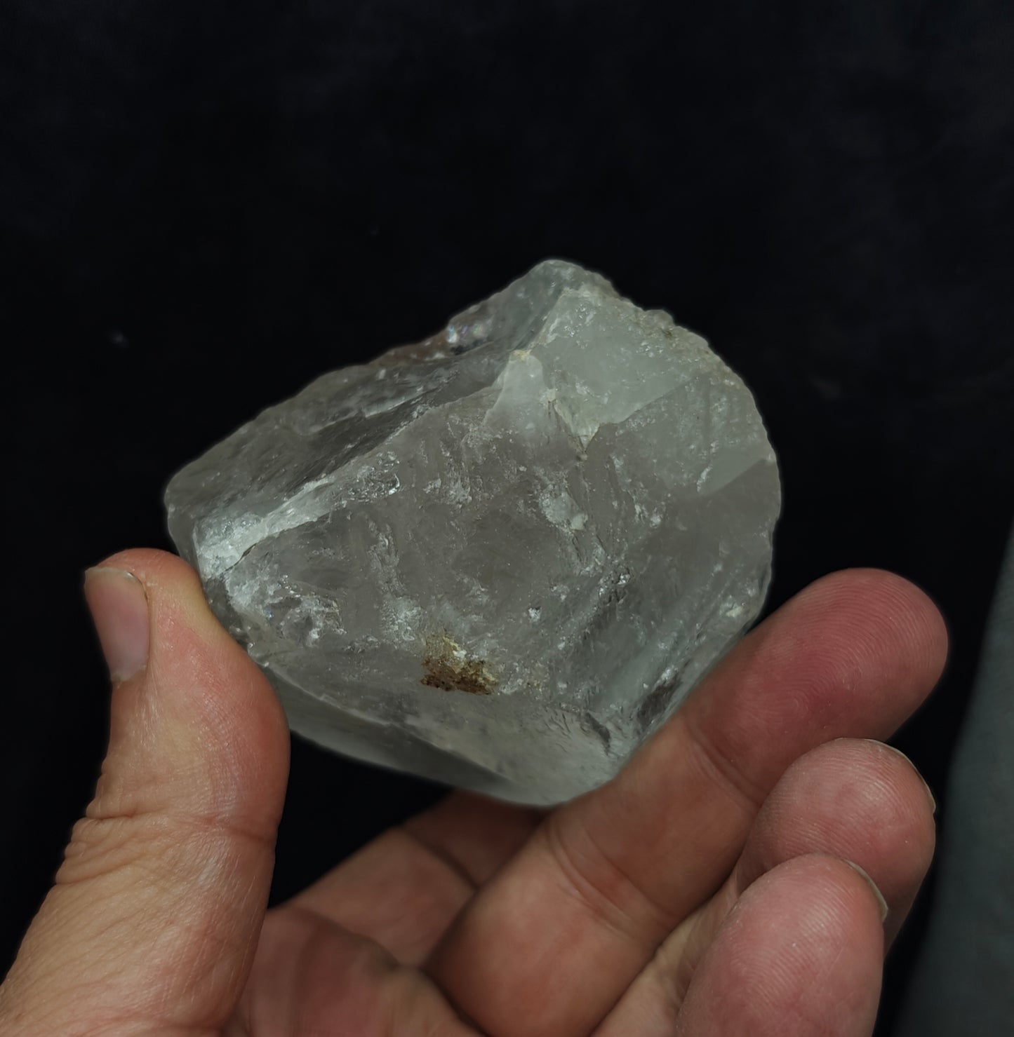 Natural clear terminated Quartz Crystal 306 grams