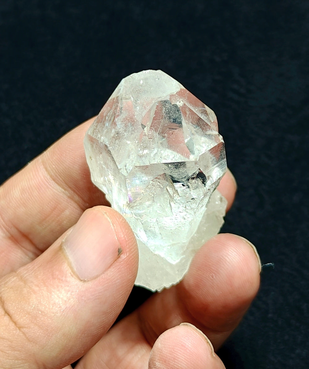 An amazing specimen of twin terminated clear Quartz Crystals 44 grams