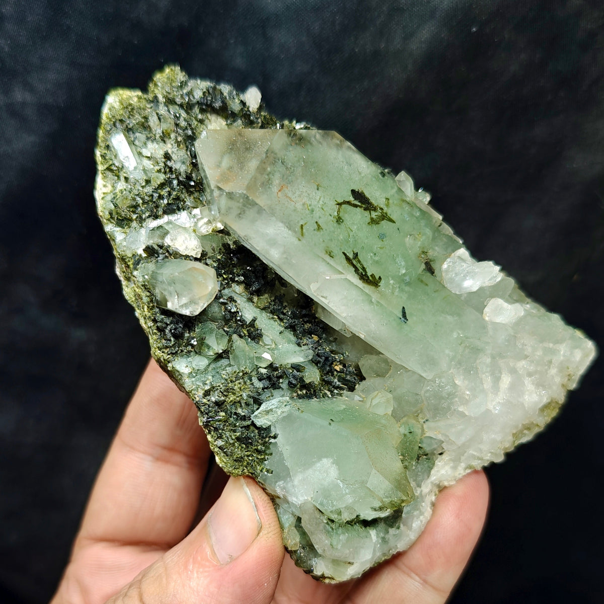 Natural quartz Epidote cluster 448 grams