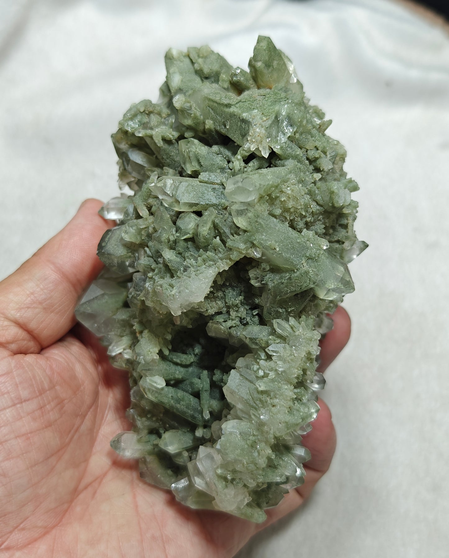 Chlorite Quartz crystals cluster 577 grams