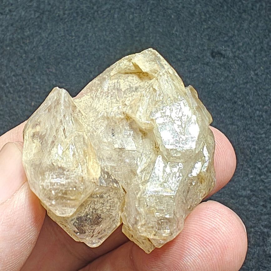 Natural window quartz fenster quartz crystal 38 grams