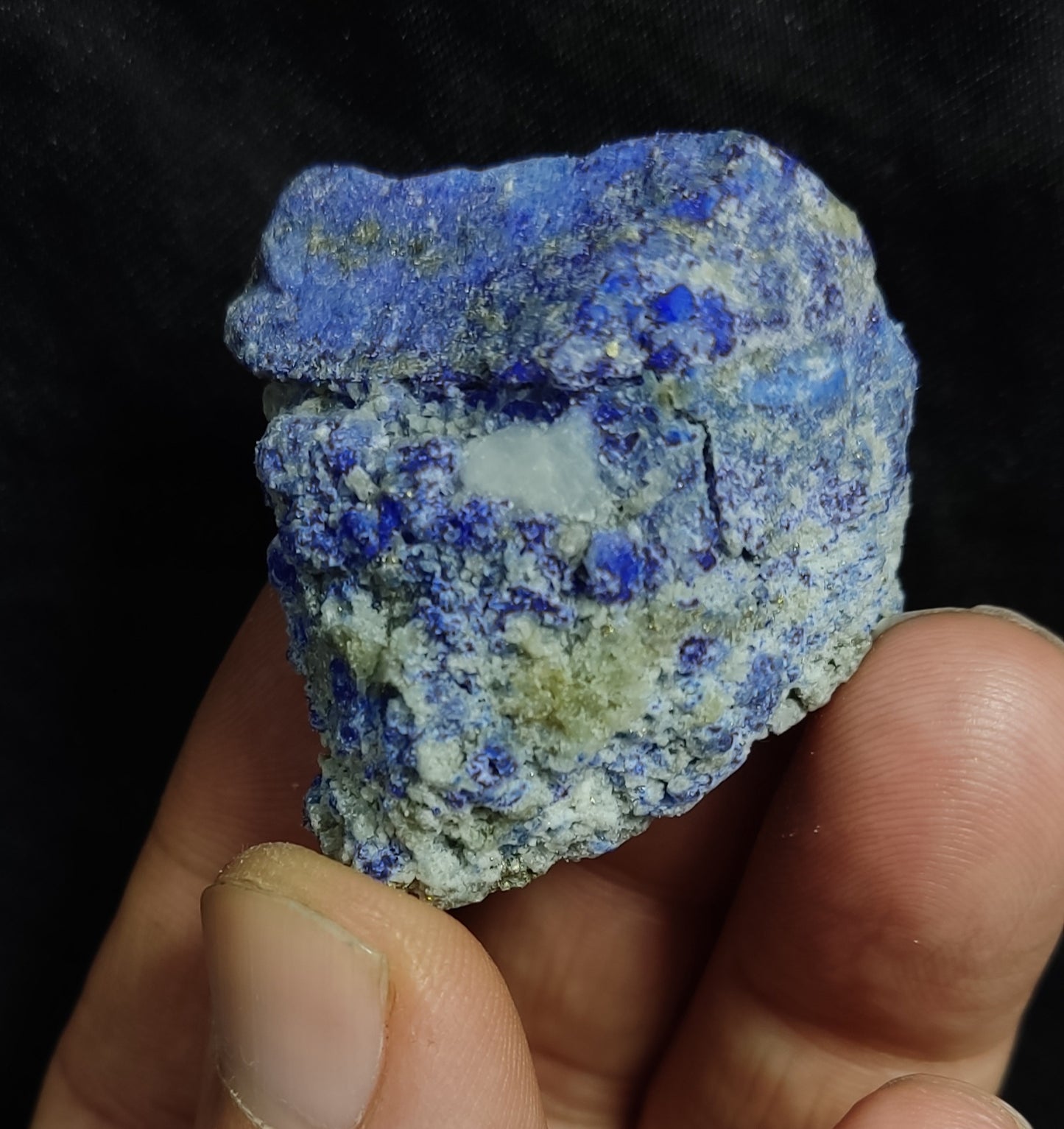 Lazurite with Pyrite Partly Fluorescent 43 grams