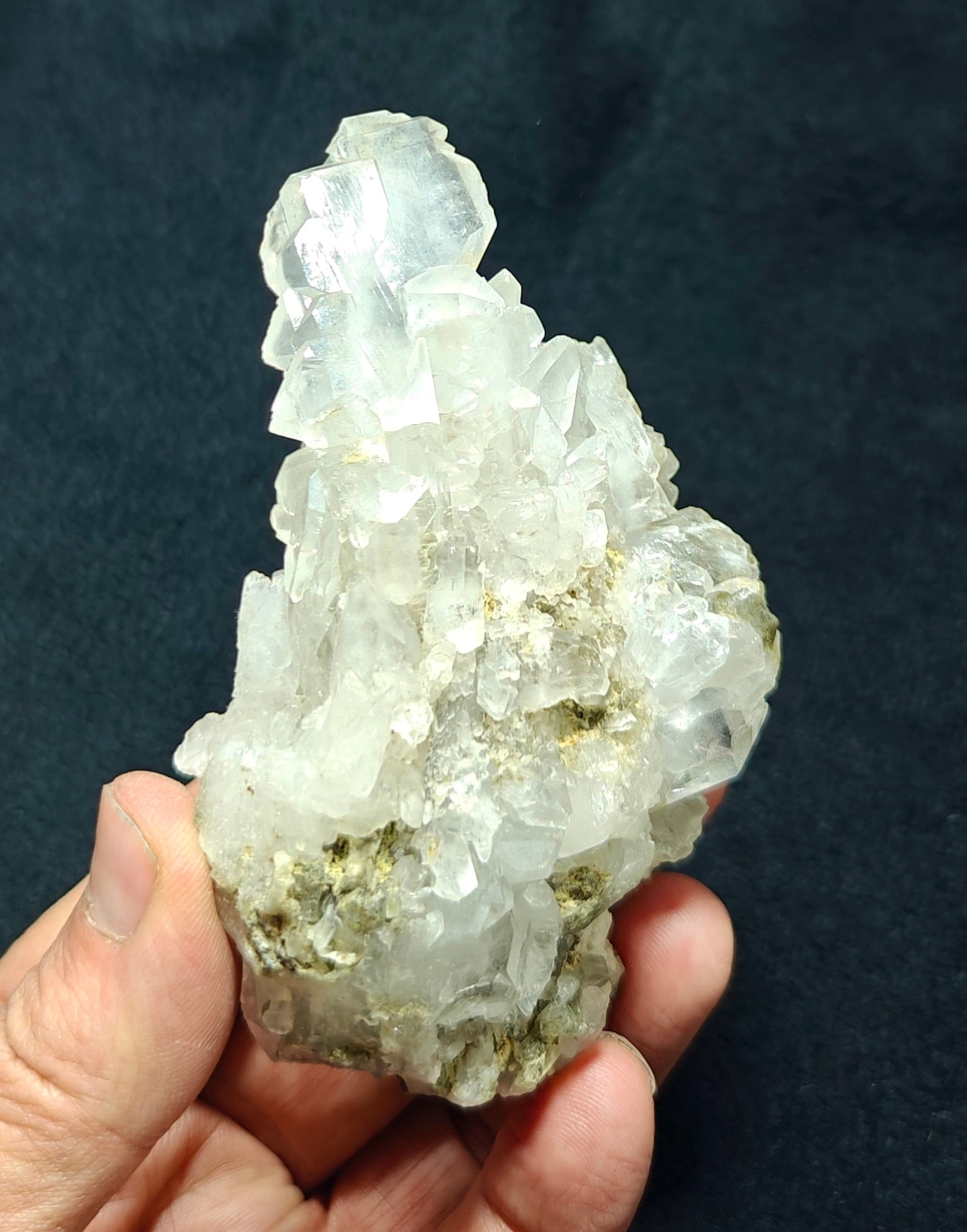 Natural Faden Quartz Crystal Specimen with chlorite inclusions 230 grams