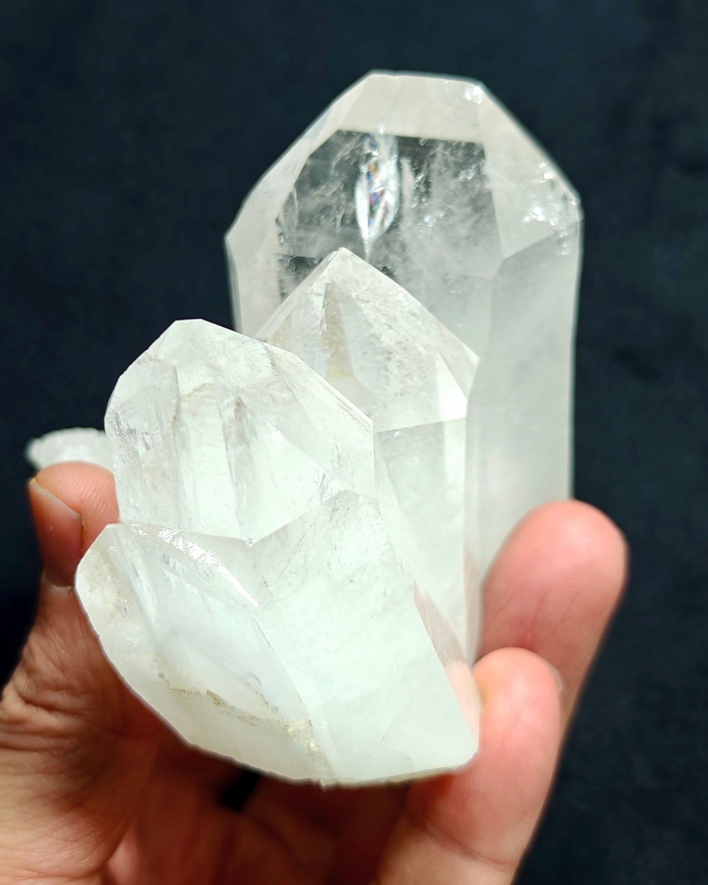 An amazing specimen of Quartz Crystals cluster self standing specimen 515 grams