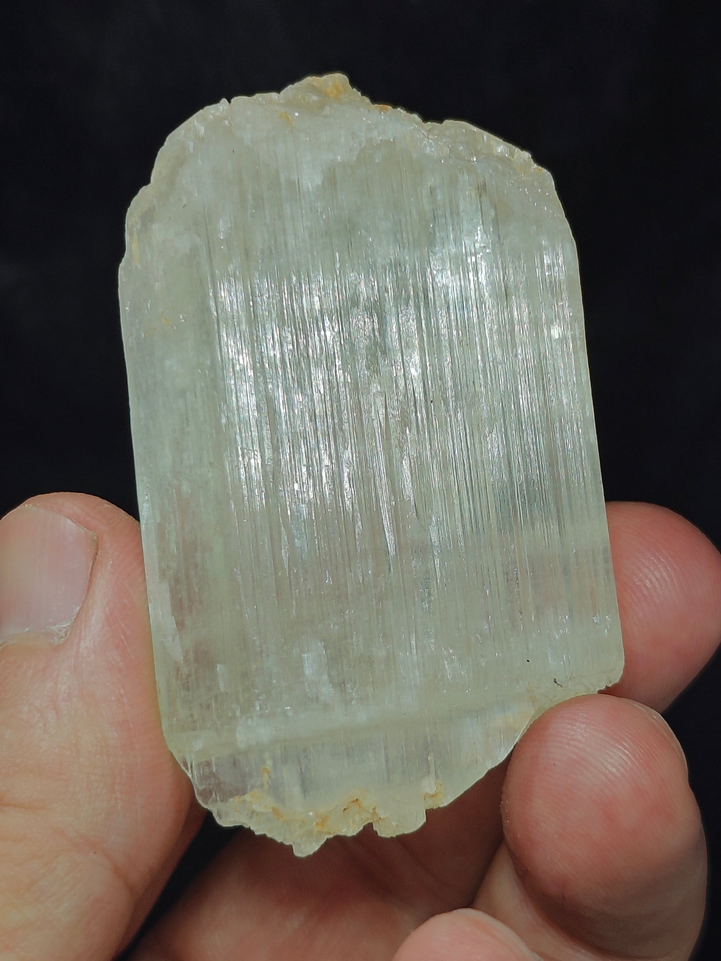 Natural spodumene crystal 81 grams